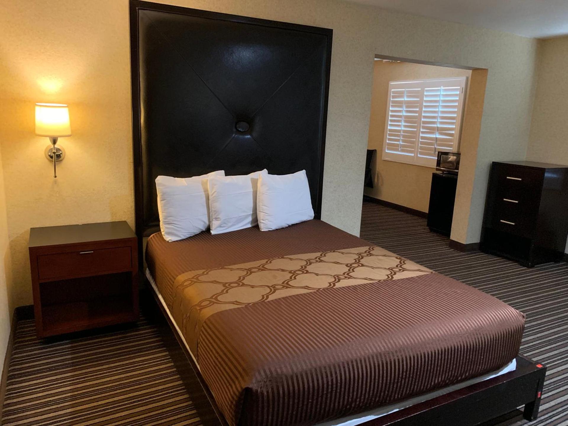 Buena Park Inn photo 2