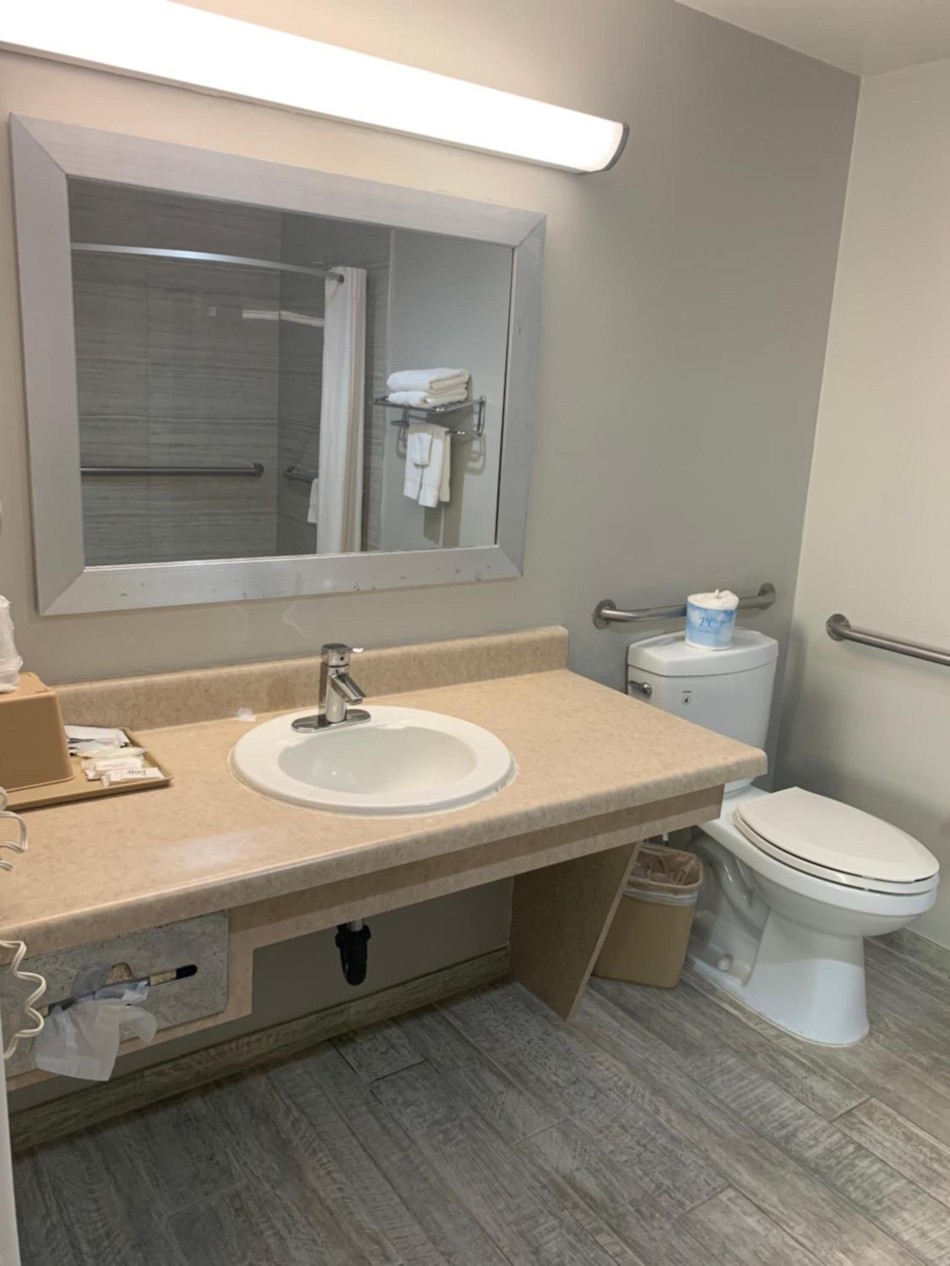 Buena Park Inn photo 21
