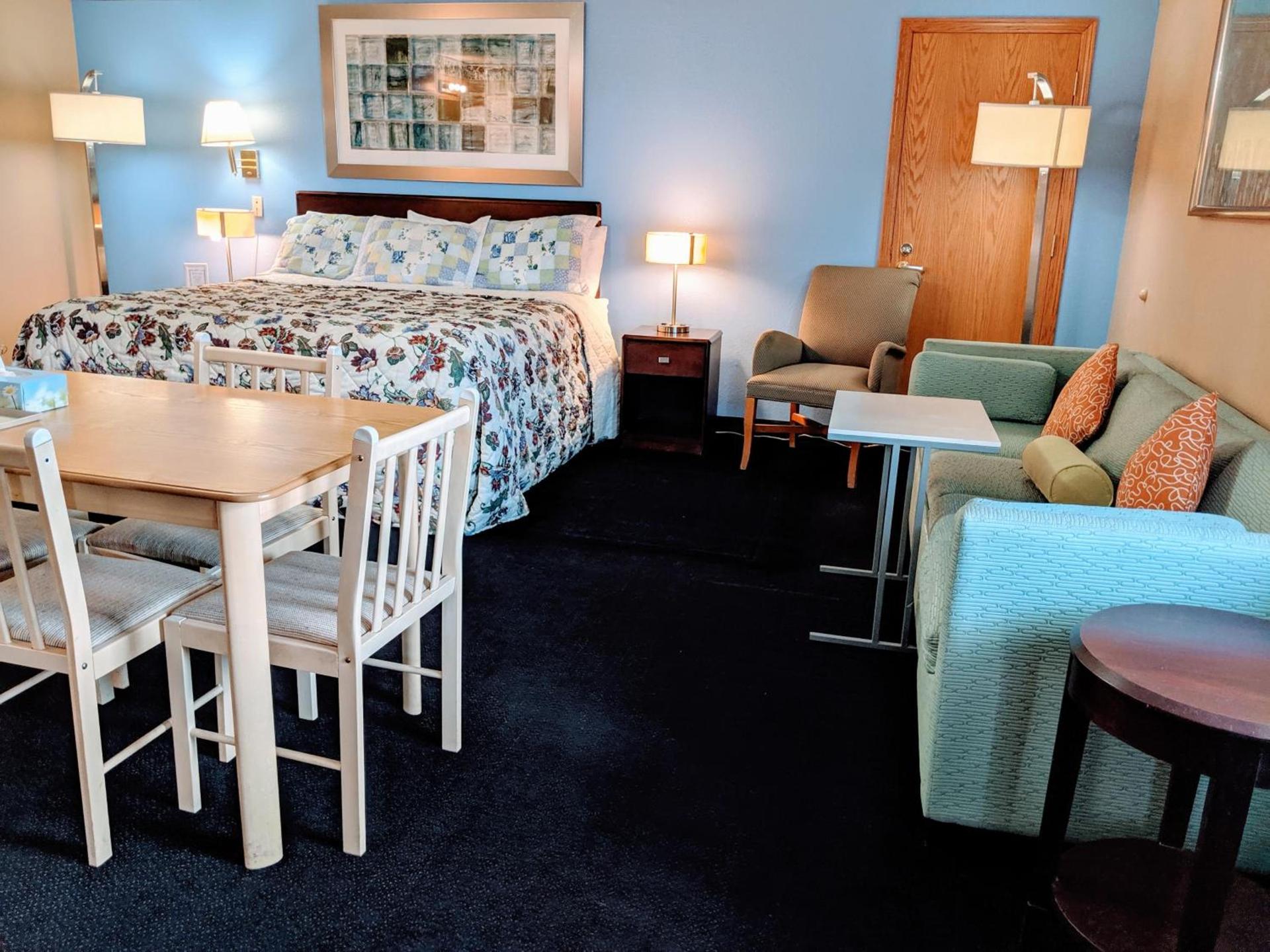 Executive Inn photo 2