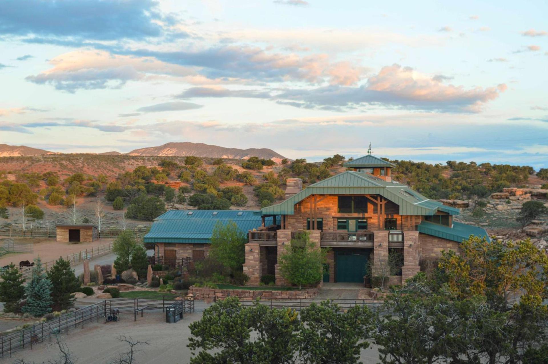 Cougar Ridge Resort photo 36