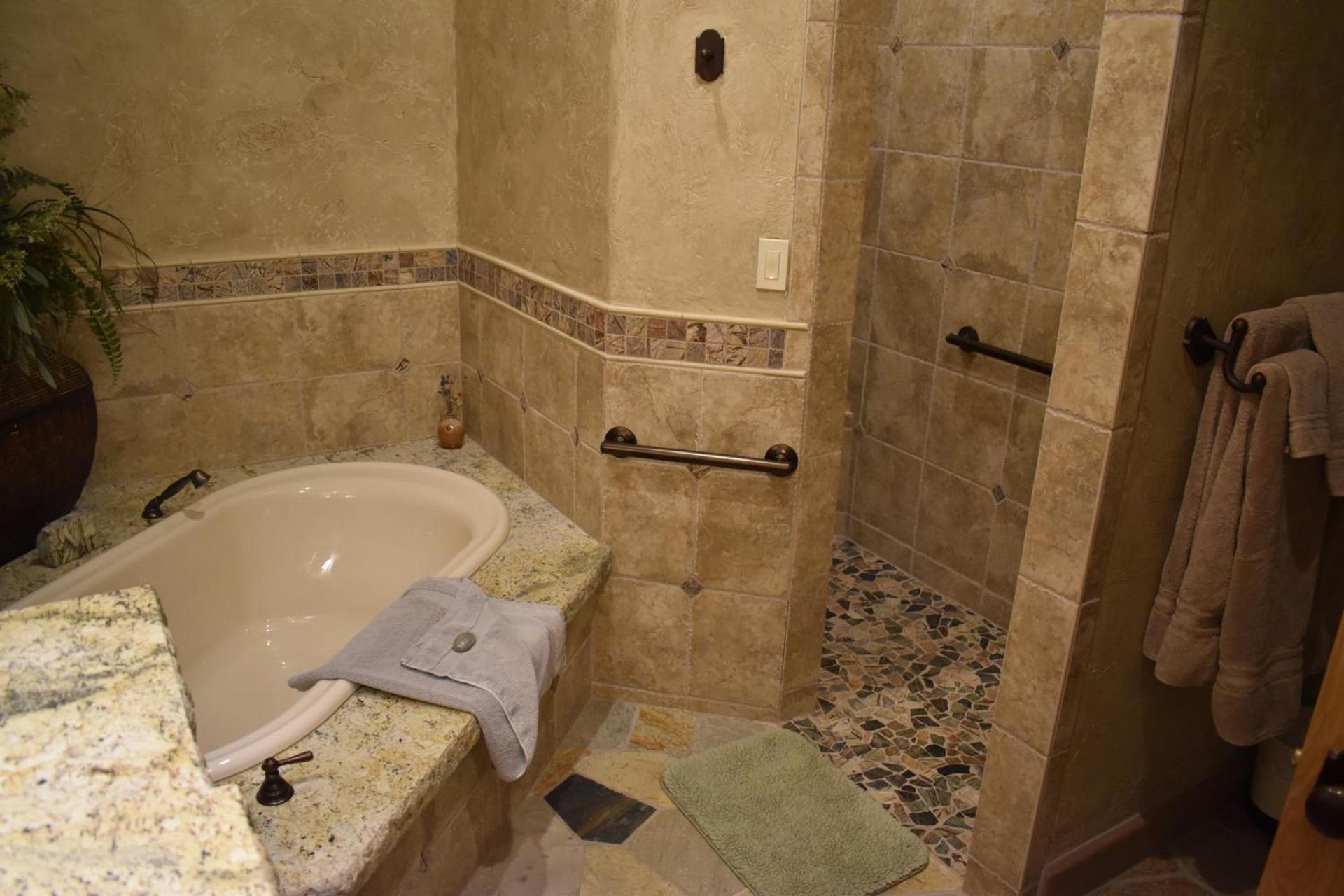 Cougar Ridge Resort photo 42