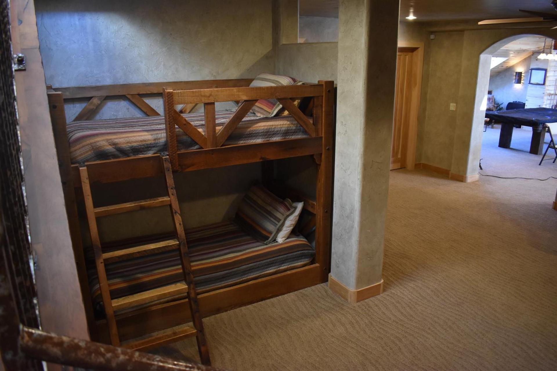 Cougar Ridge Resort photo 53