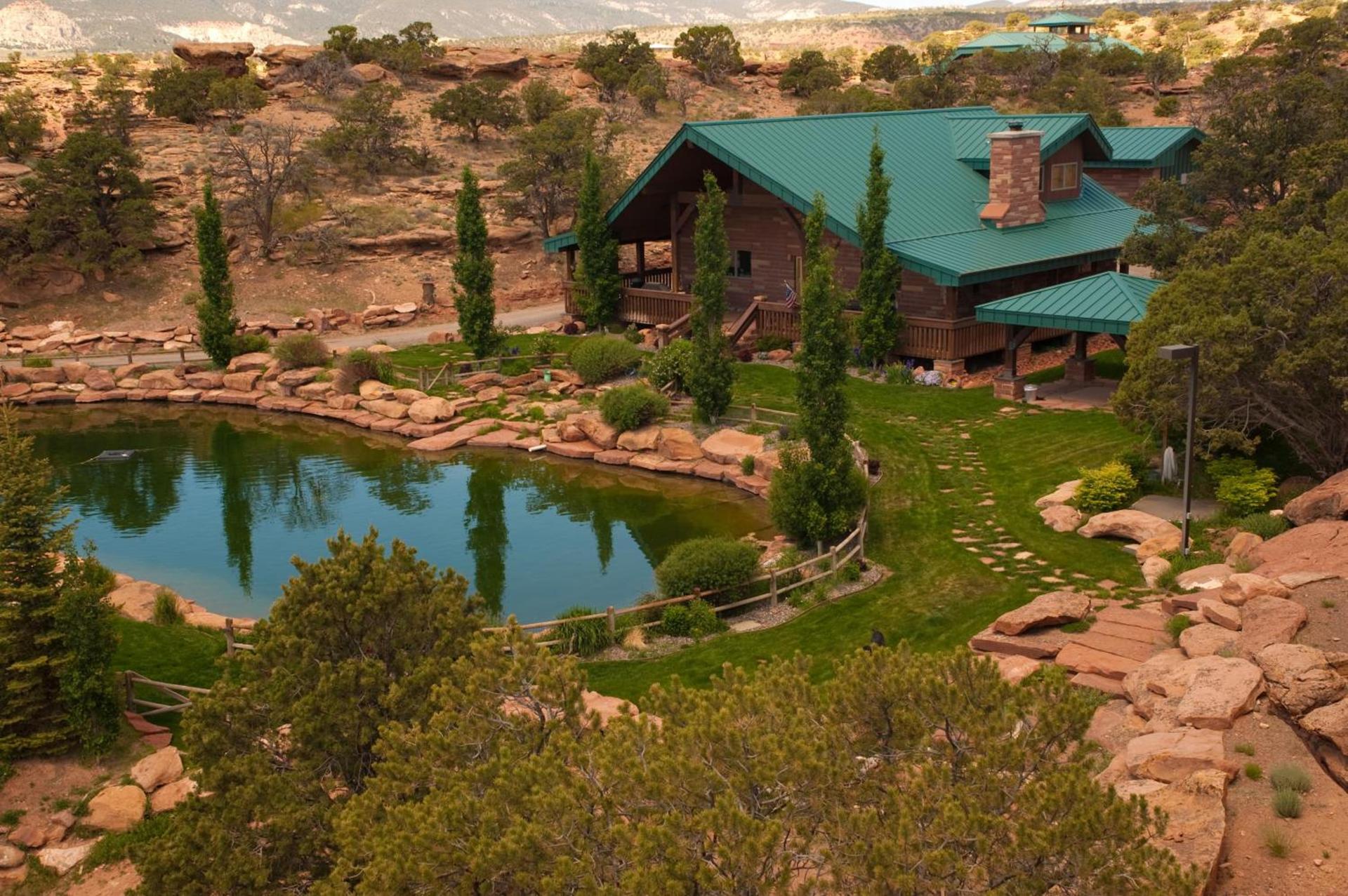 Cougar Ridge Resort photo 55