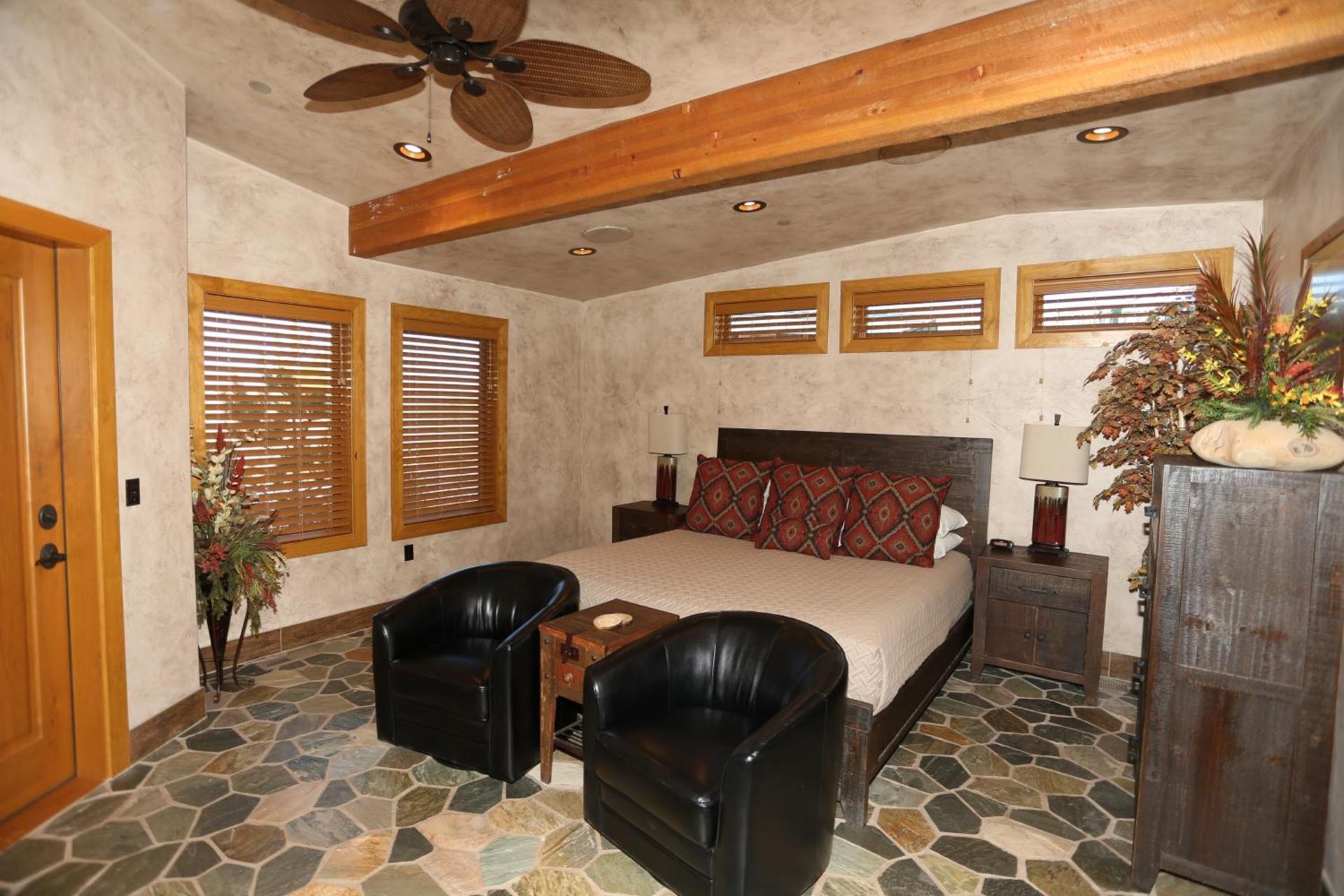 Cougar Ridge Resort photo 56