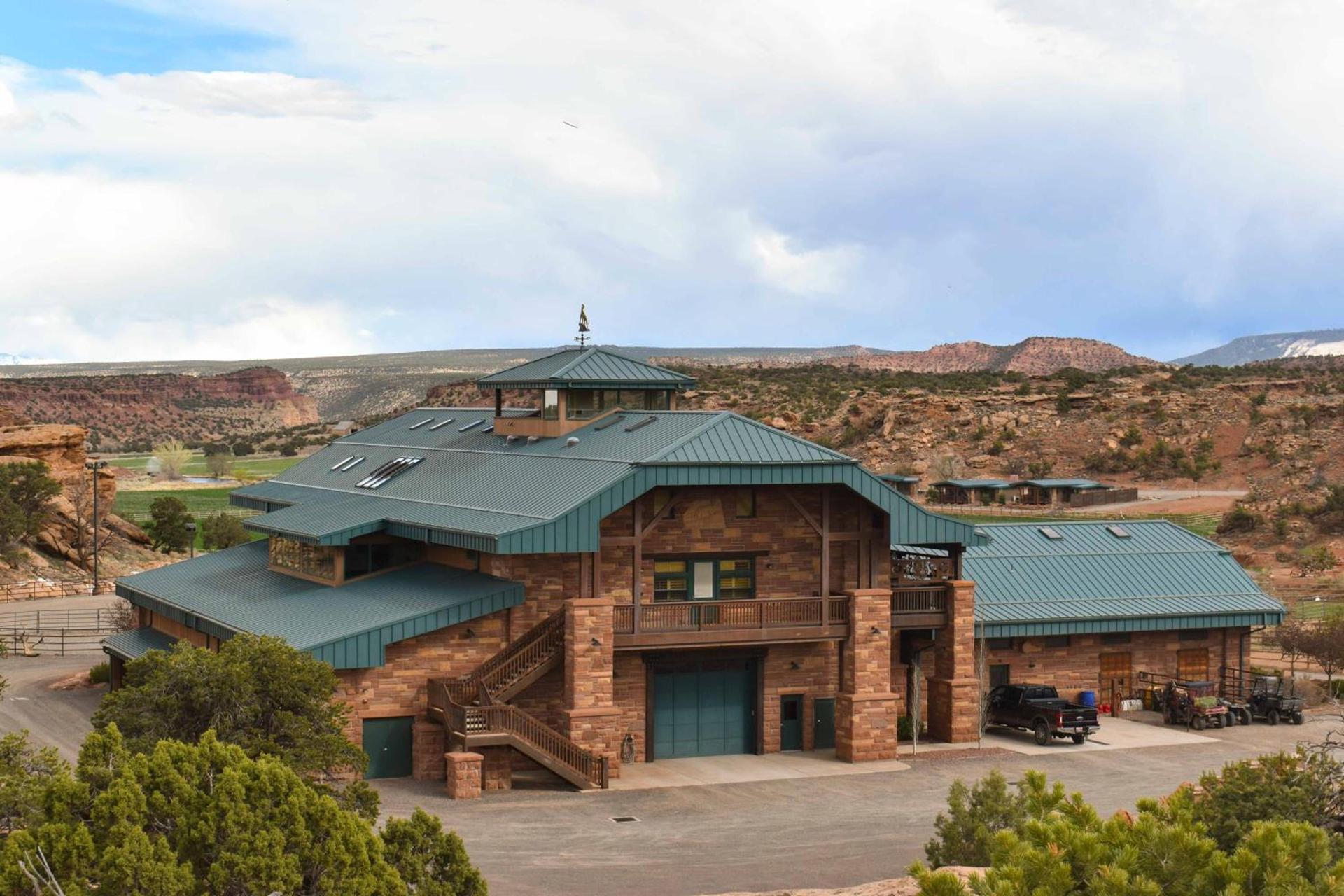 Cougar Ridge Resort photo 57