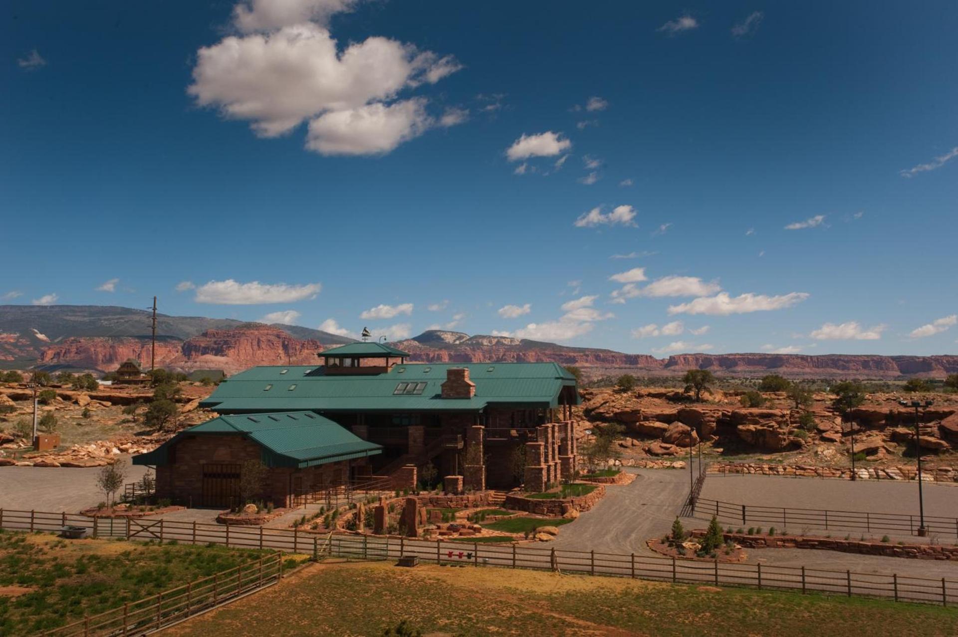 Cougar Ridge Resort photo 58