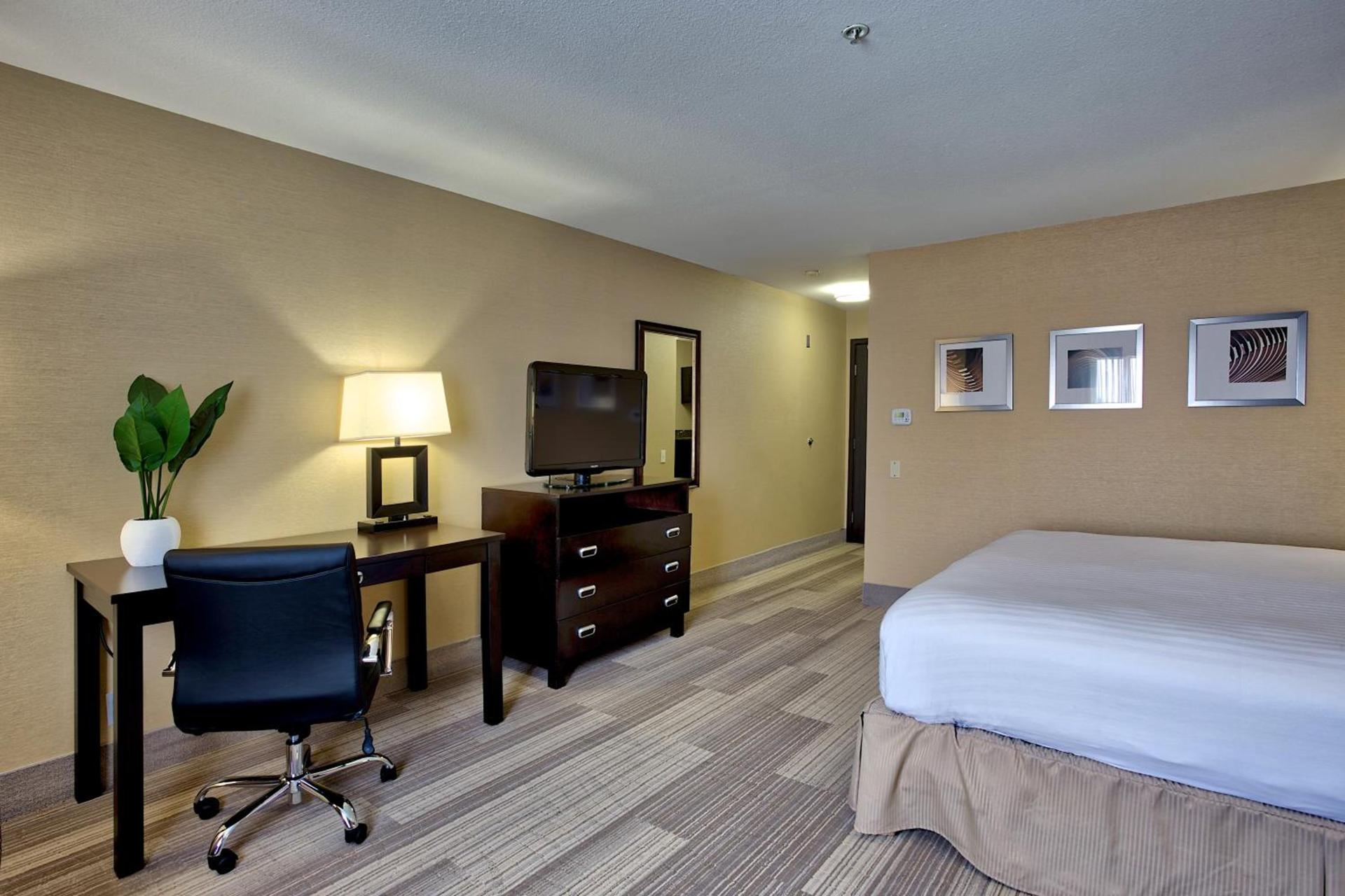 Hampton Inn by Hilton Costa Mesa Newport Beach photo 42