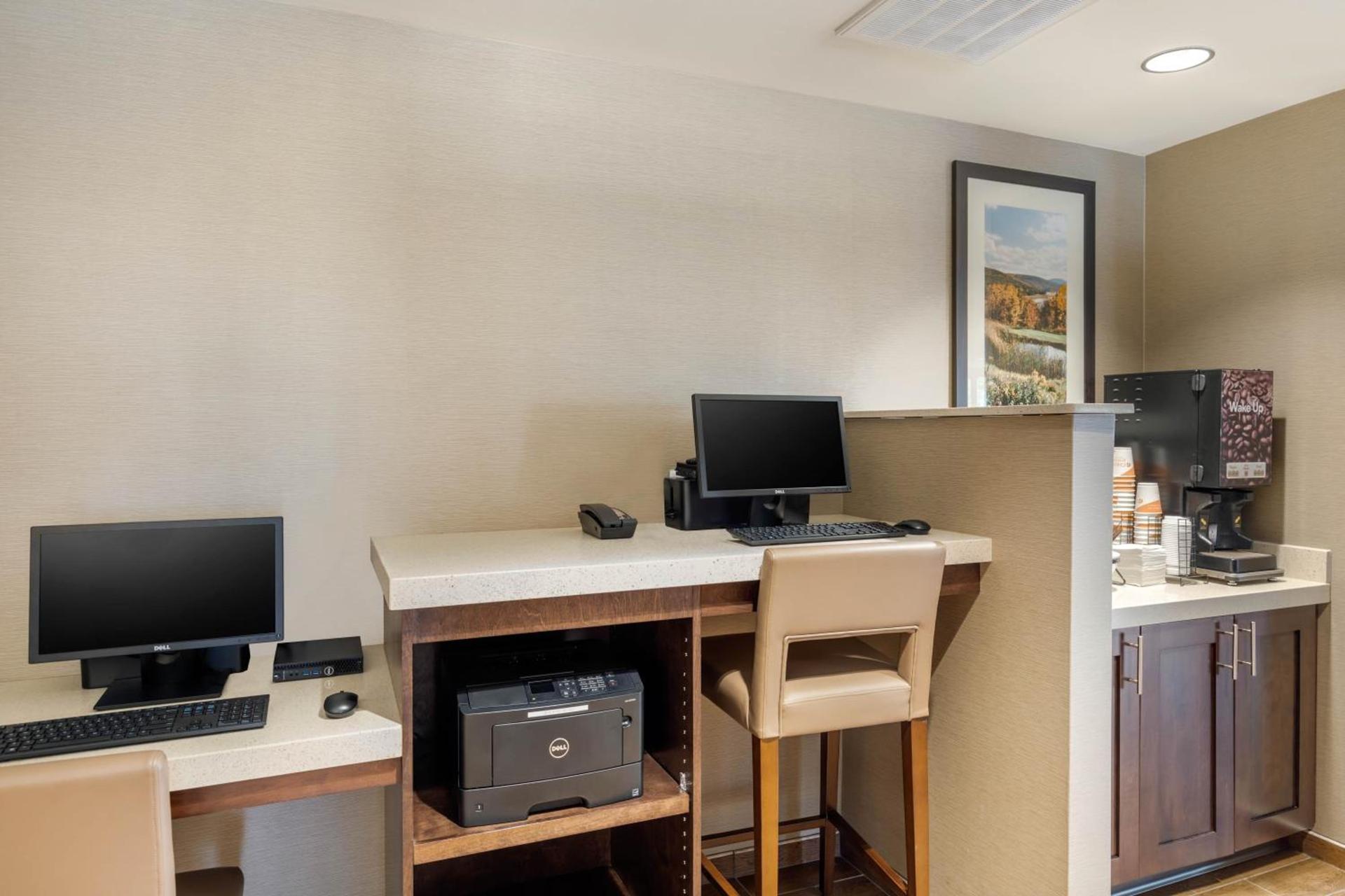 Comfort Inn & Suites Schenectady - Scotia photo 53