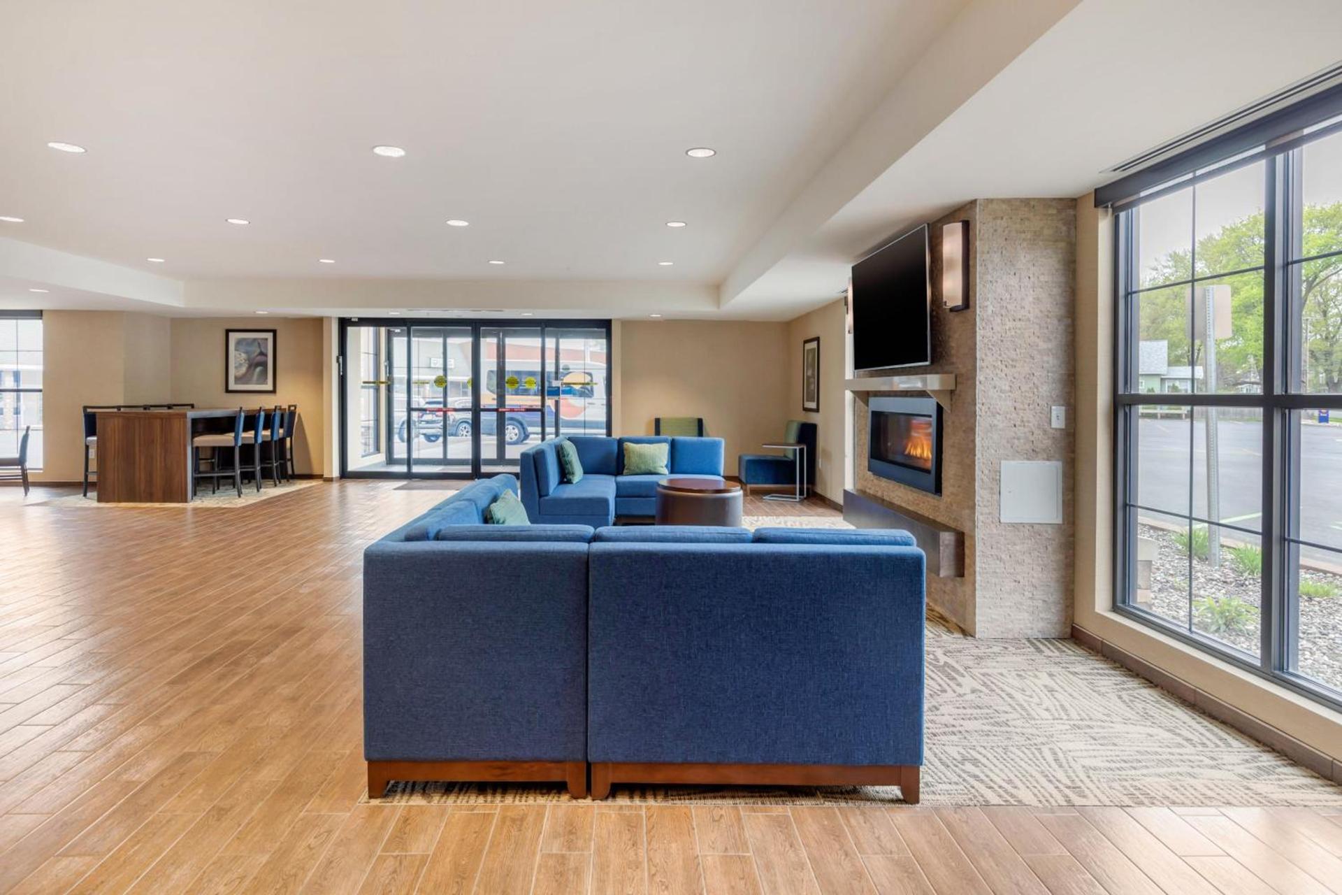 Comfort Inn & Suites Schenectady - Scotia photo 16