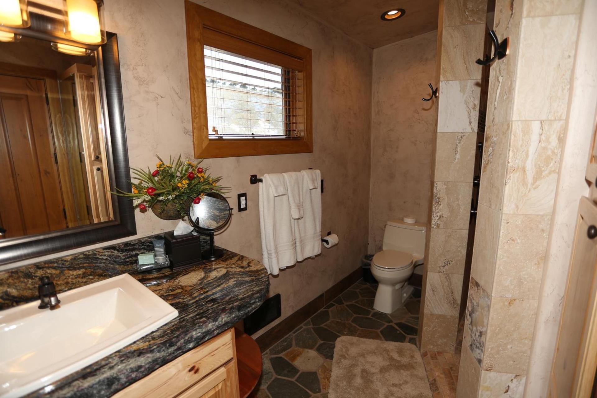 Cougar Ridge Resort photo 30