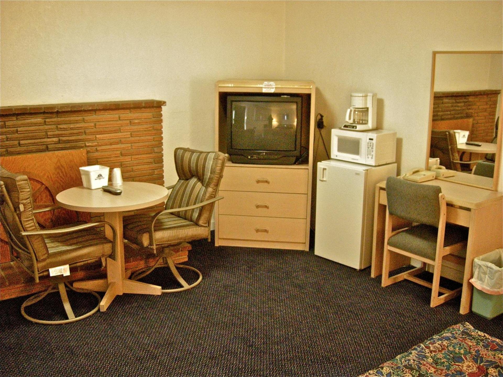 Hub Motel photo 4