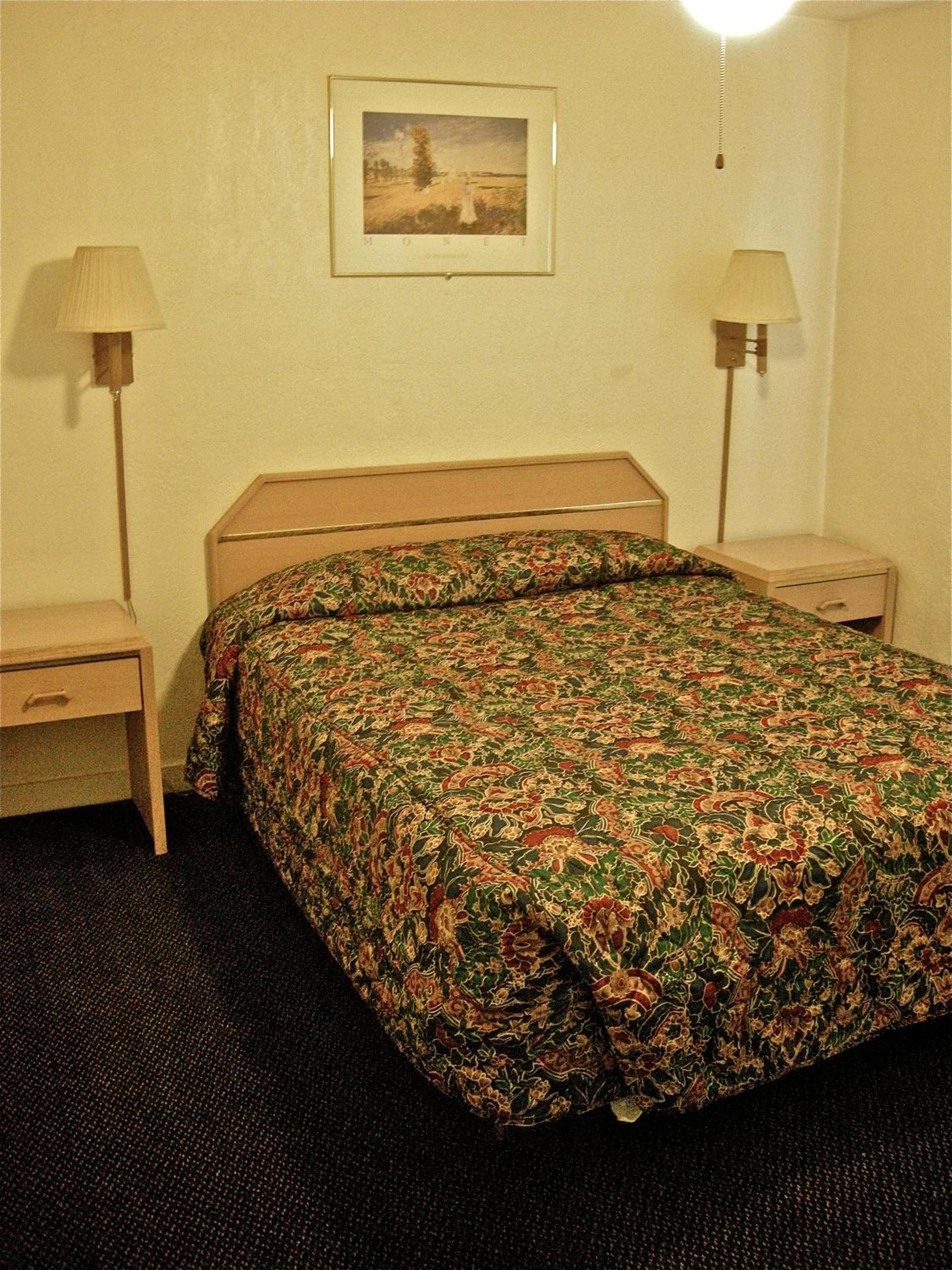 Hub Motel photo 3