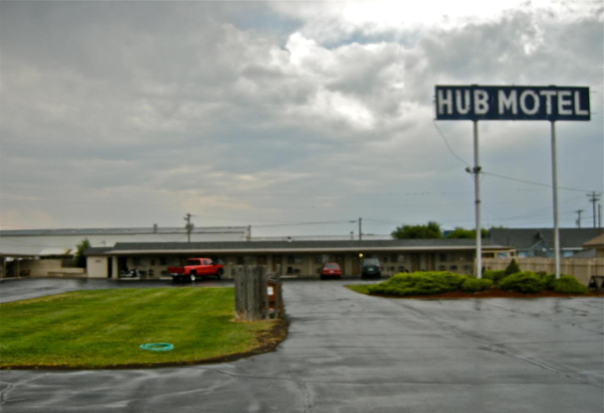 Hub Motel photo 2