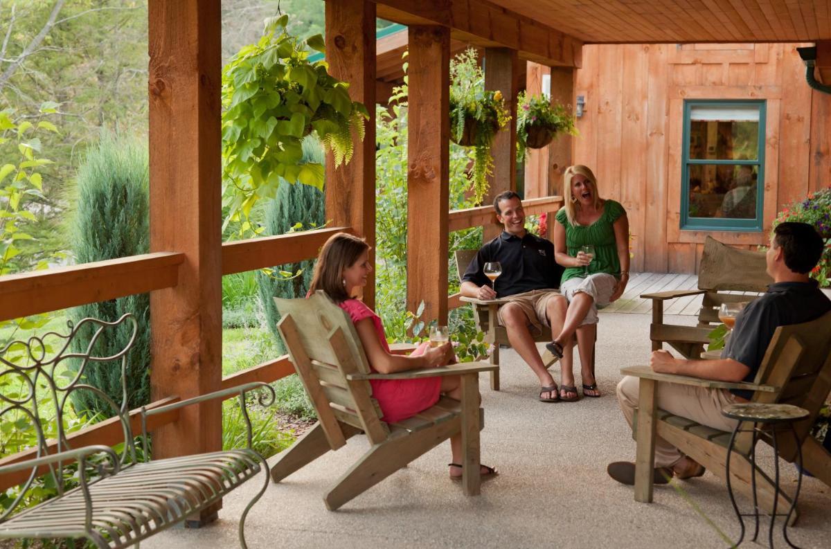 Inn & Spa at Cedar Falls photo 29