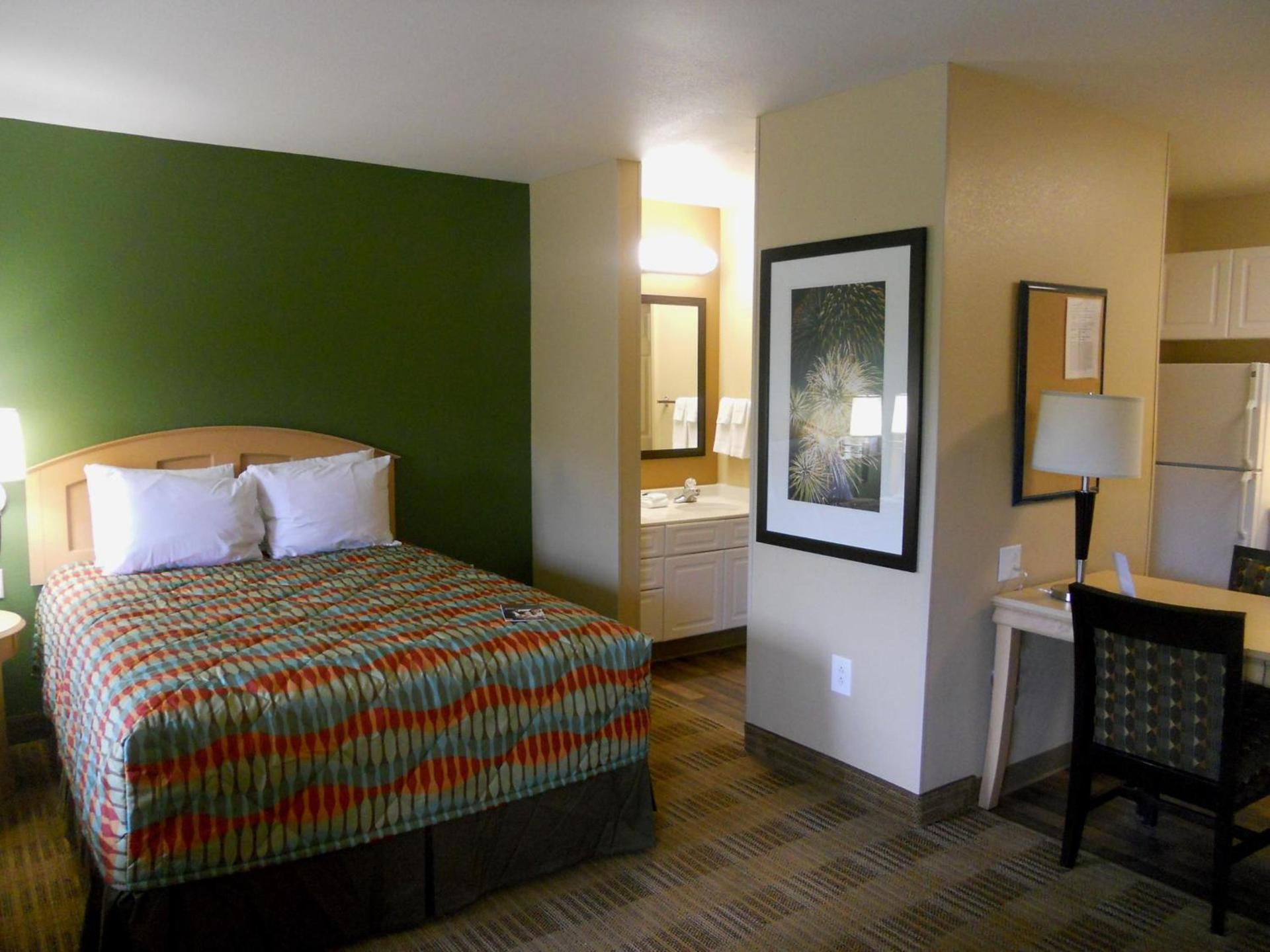 Extended Stay America Suites - Orlando - Convention Center - Universal Blvd photo 42