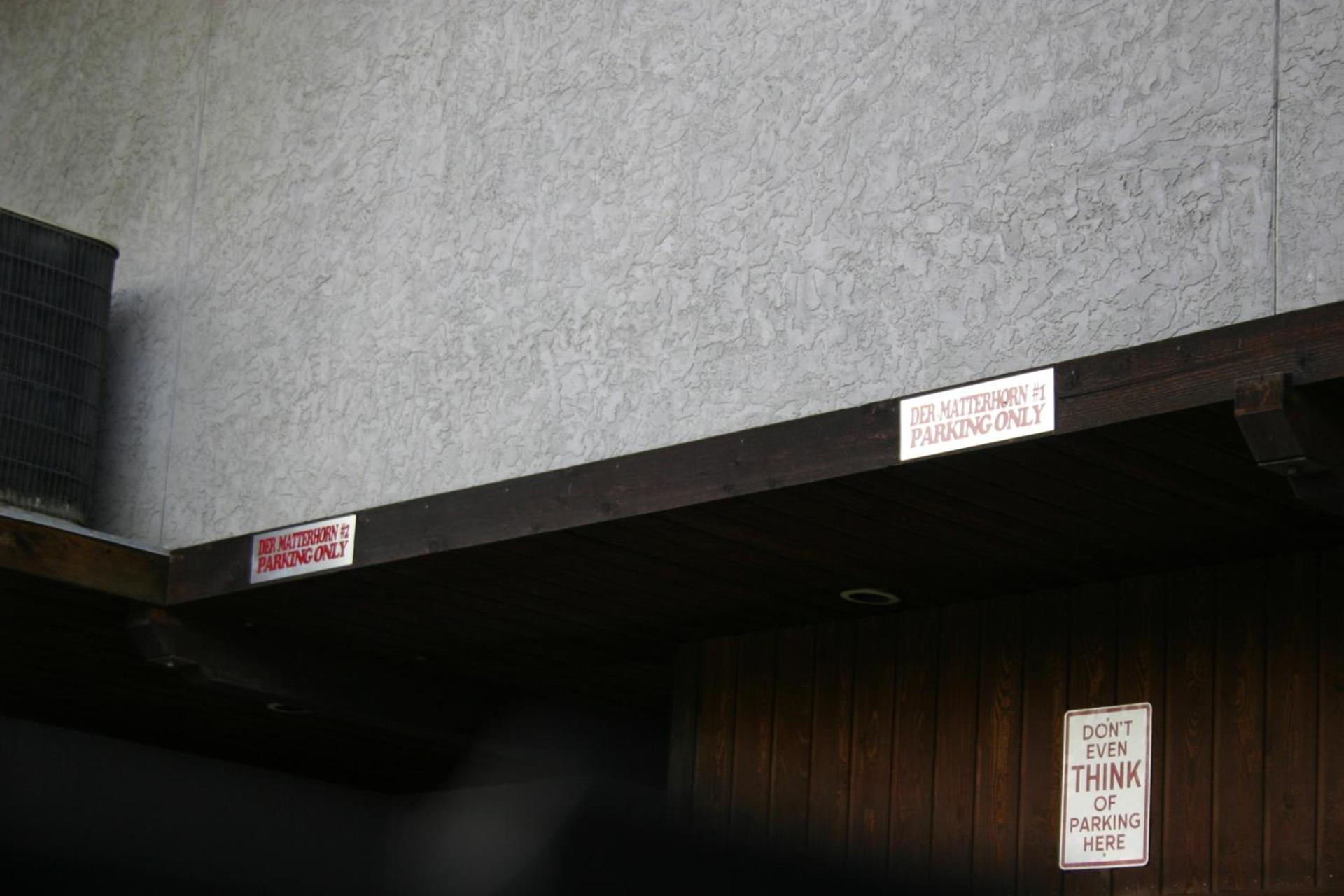Der Sportsmann Suites photo 29