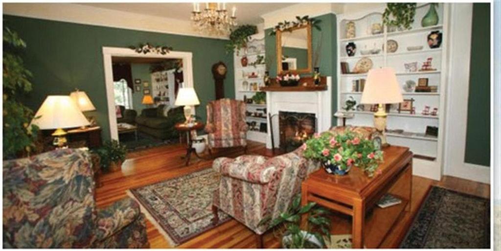Red Rocker Inn photo 90