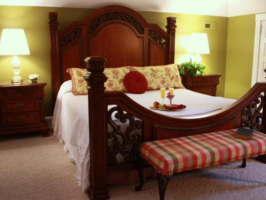 Red Rocker Inn photo 58
