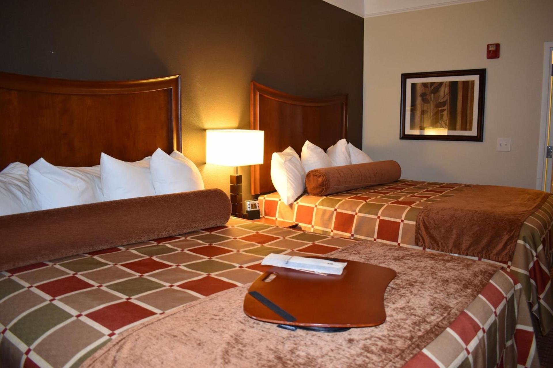 Best Western Plus Easton Inn & Suites photo 19
