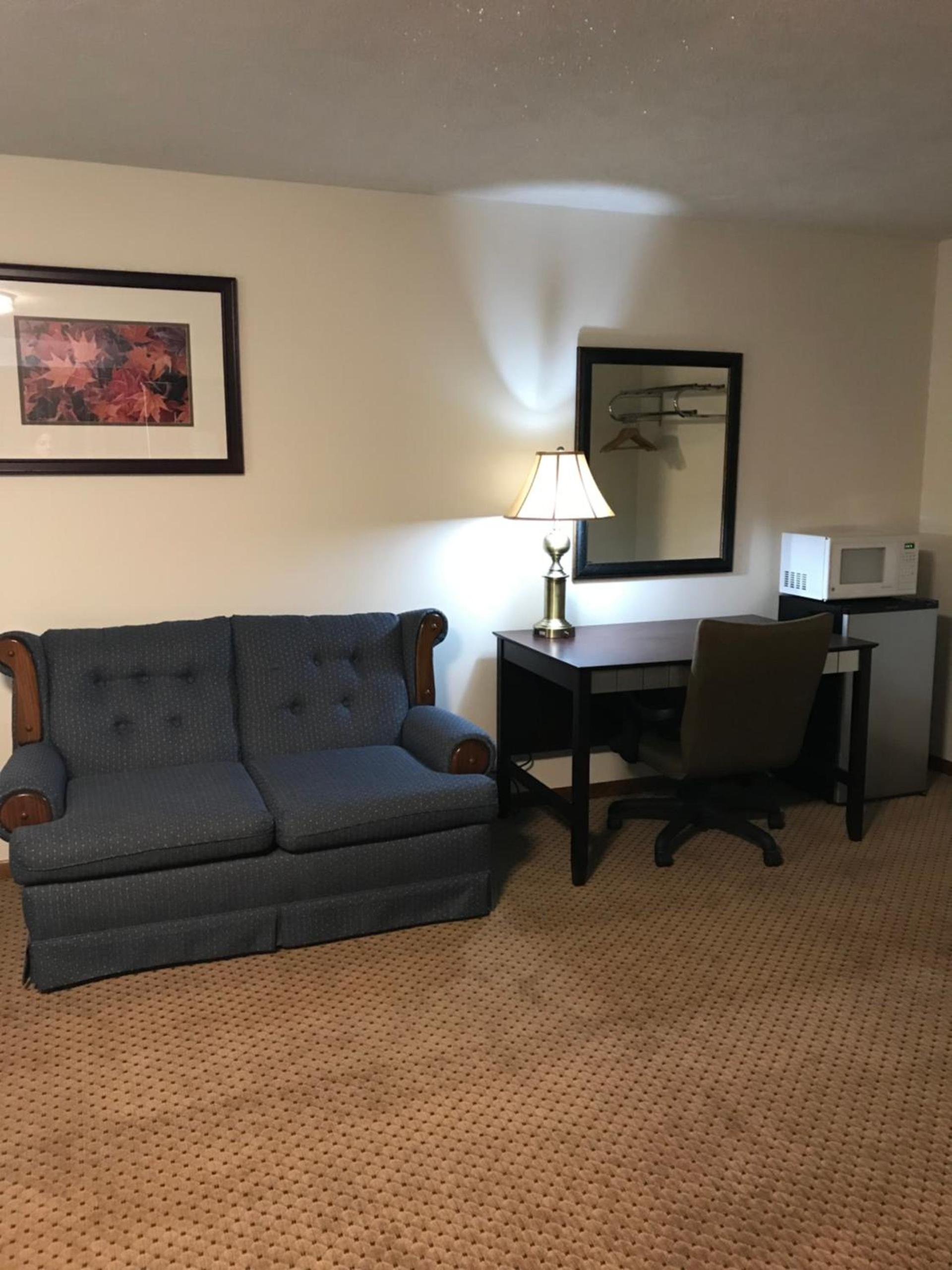 Brentwood Motor Inn photo 17