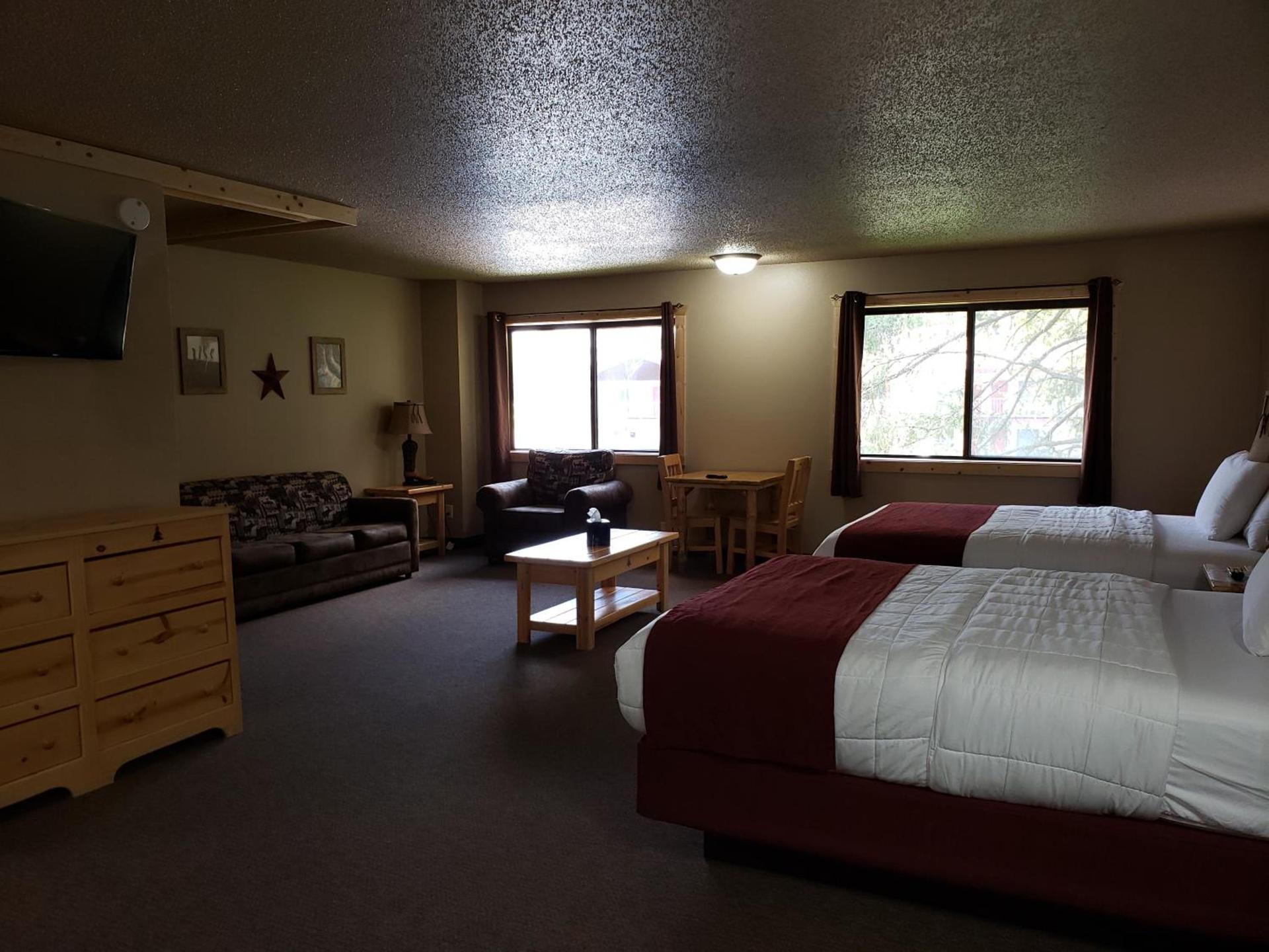 Woodside Dells Hotel & Suites photo 34