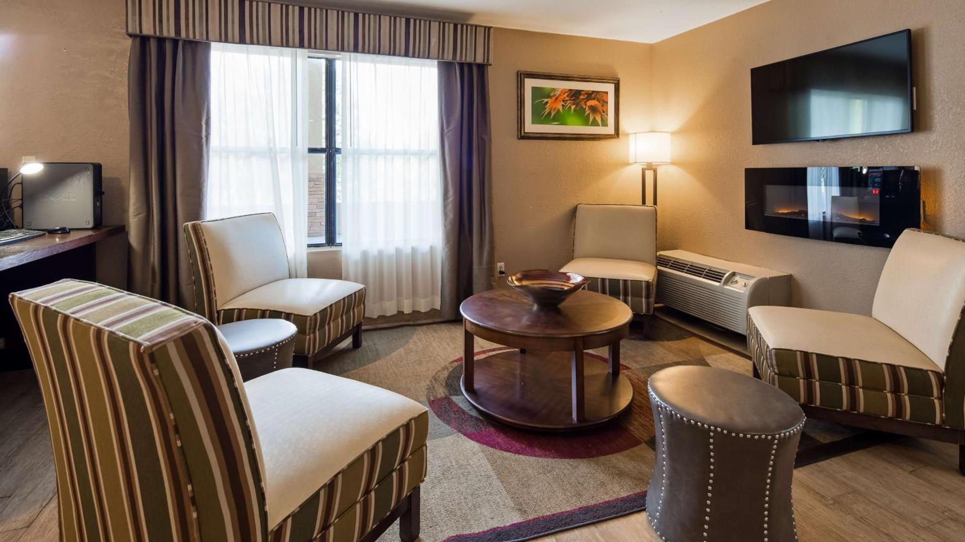 Best Western Pine Springs Inn photo 4