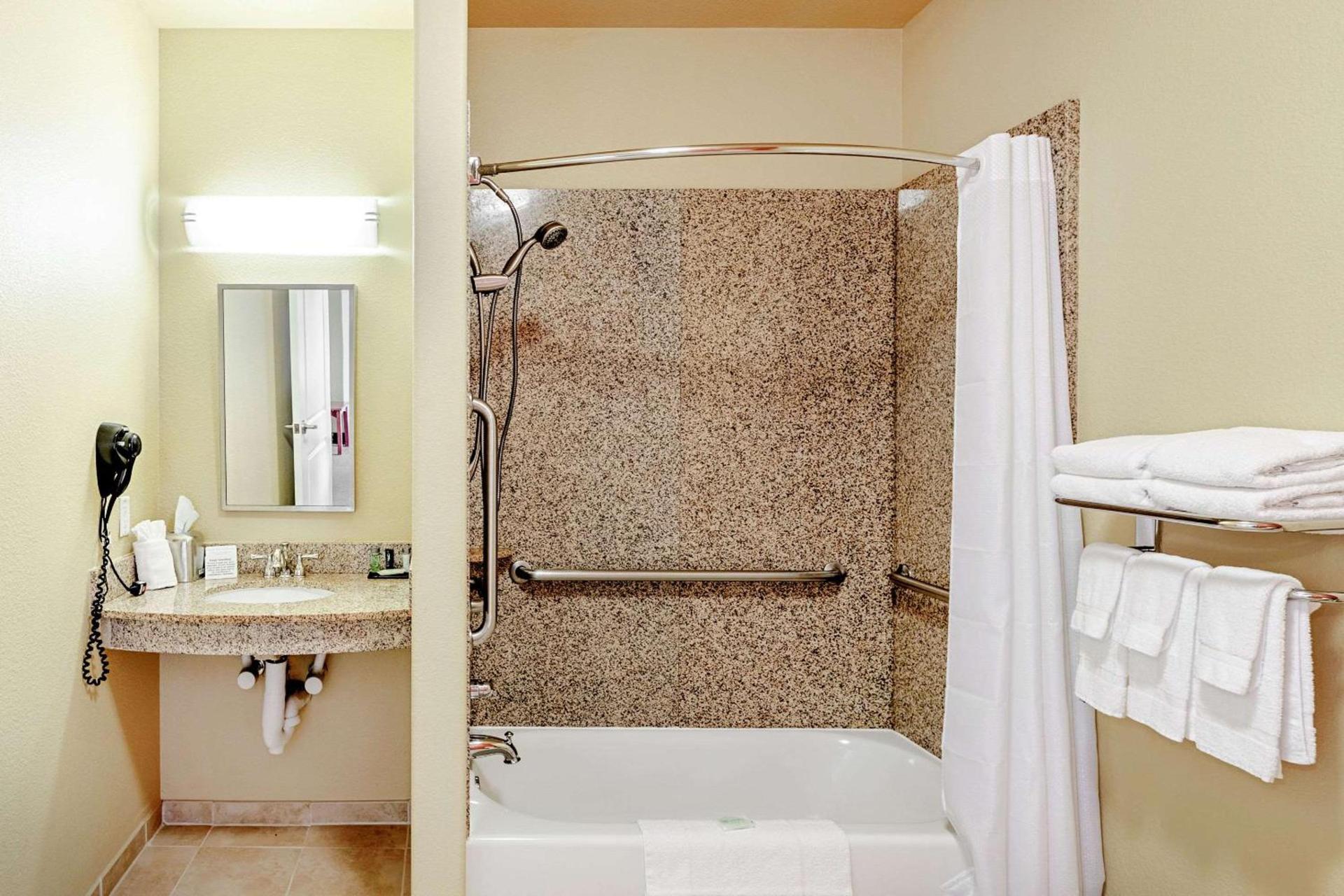 Sleep Inn & Suites Tyler South photo 20