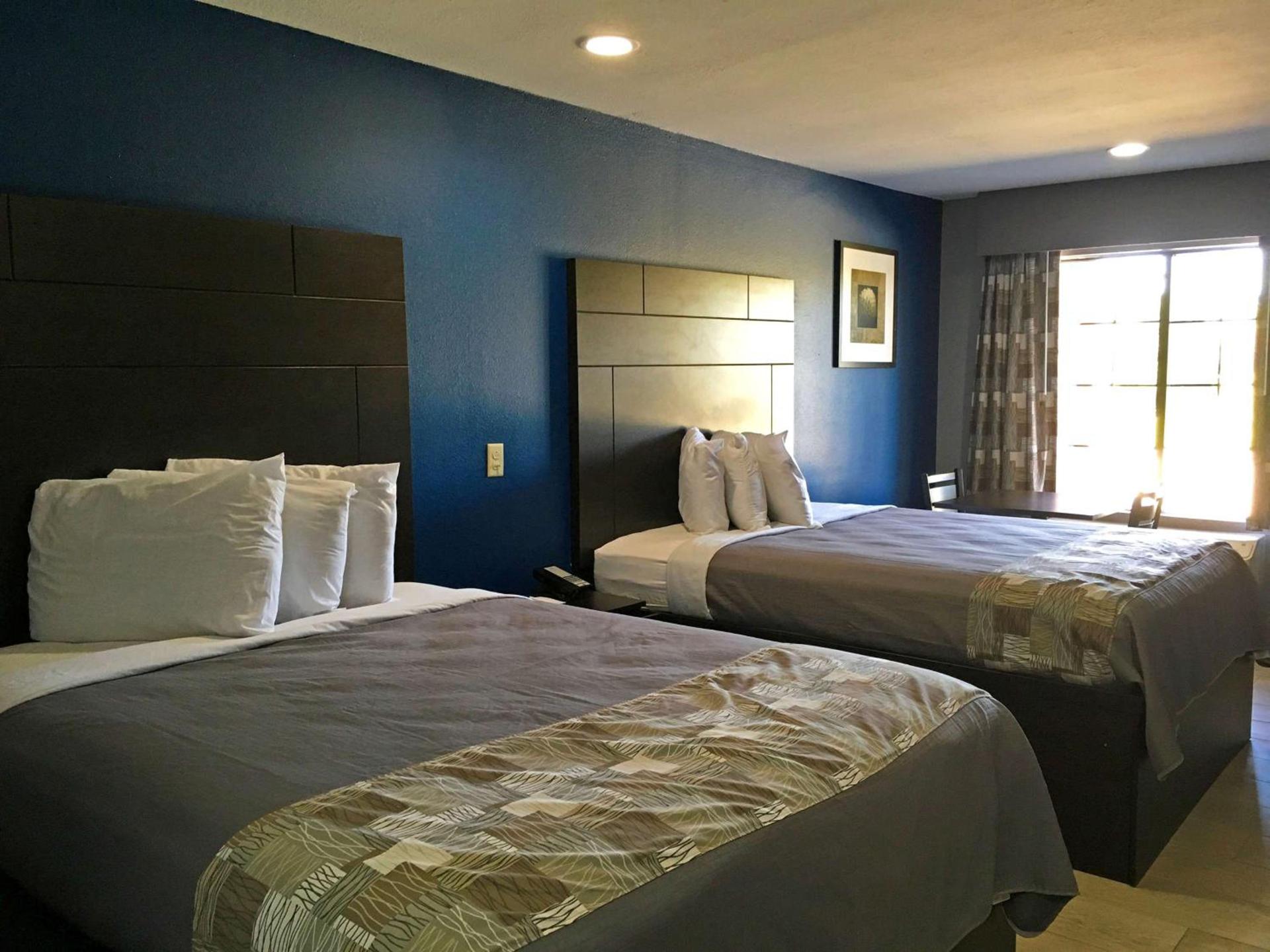 Americas Best Value Inn Denham Springs photo 9
