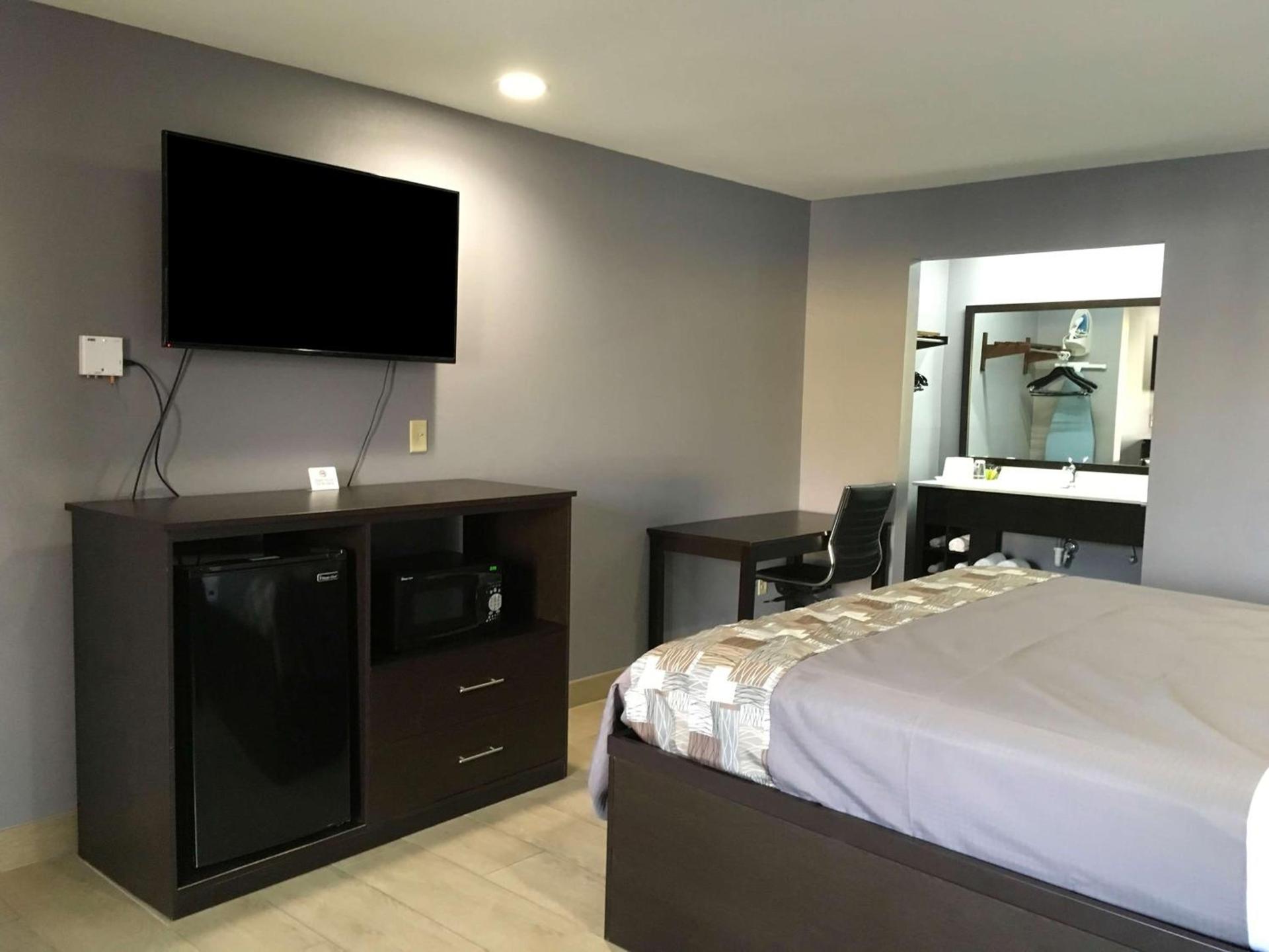 Americas Best Value Inn Denham Springs photo 11