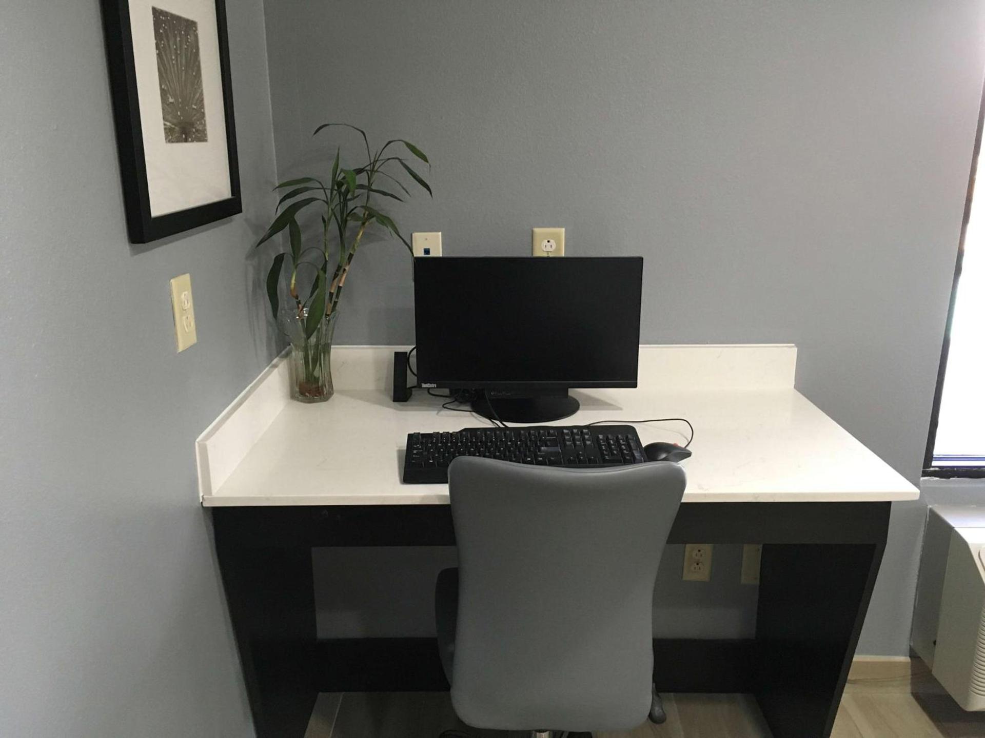 Americas Best Value Inn Denham Springs photo 16