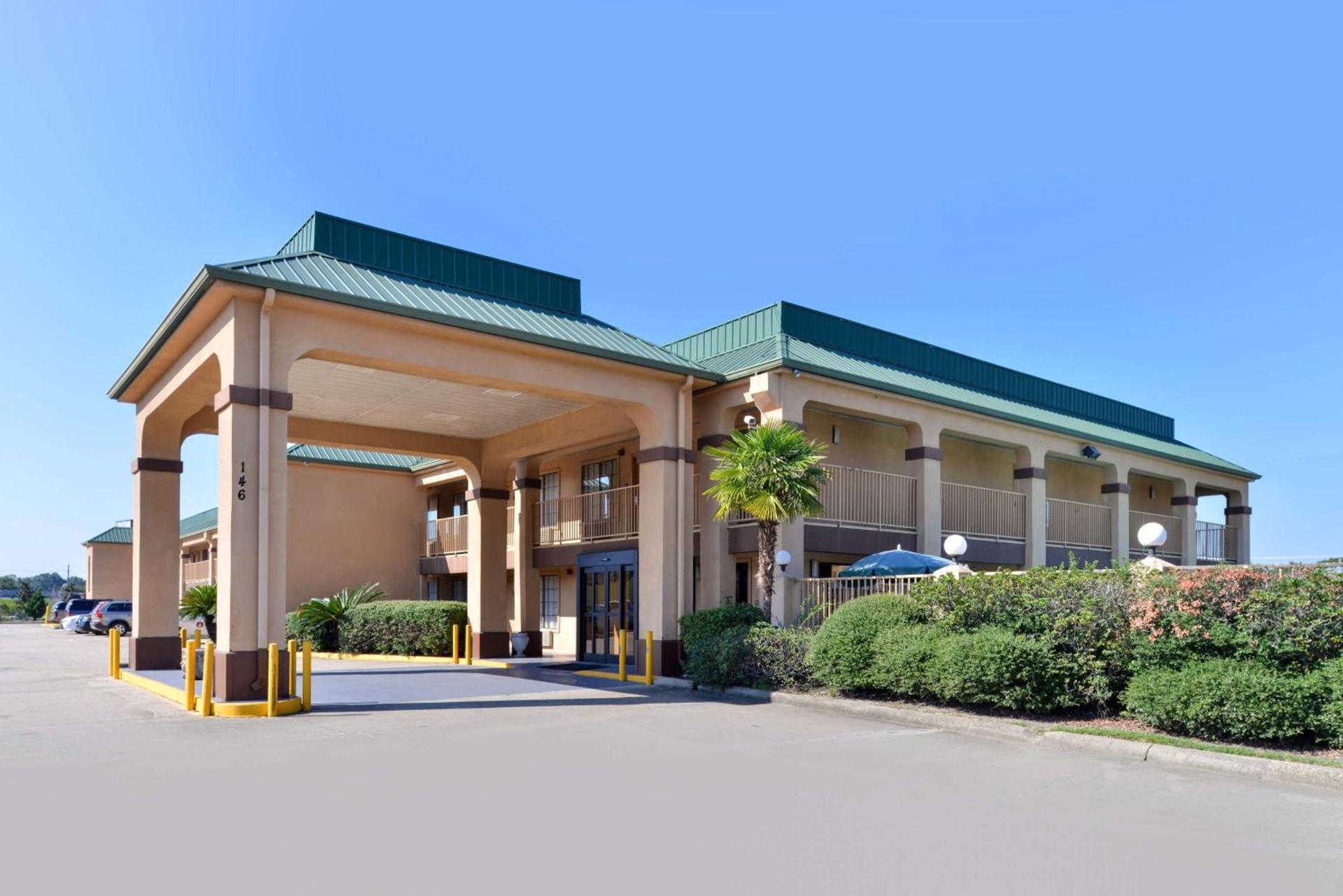 Americas Best Value Inn Denham Springs — hotel in Denham Springs