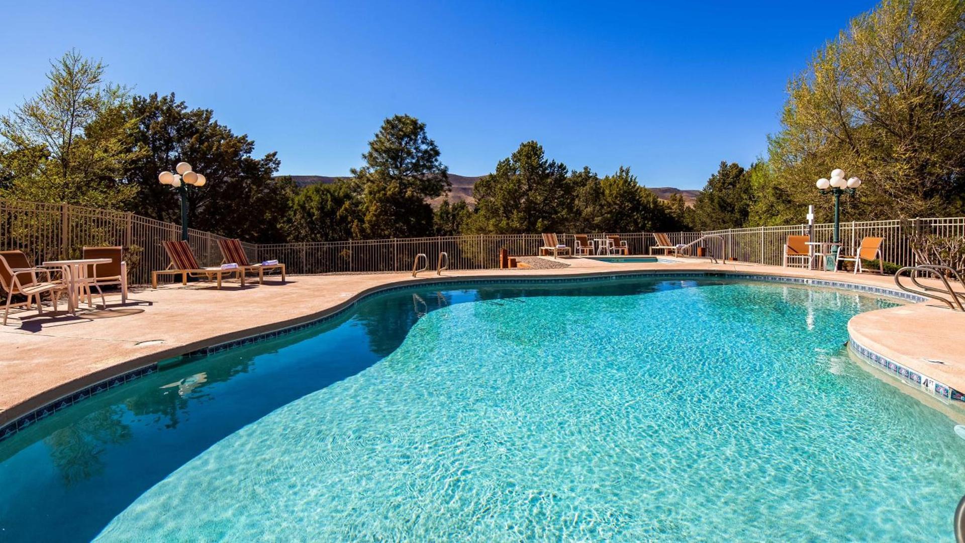 Best Western Pine Springs Inn photo 5