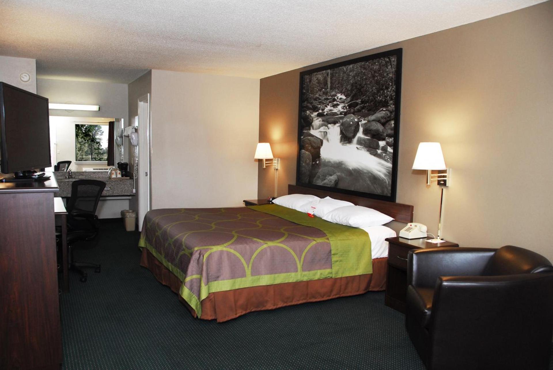 Super 8 by Wyndham Chattanooga Ooltewah photo 15