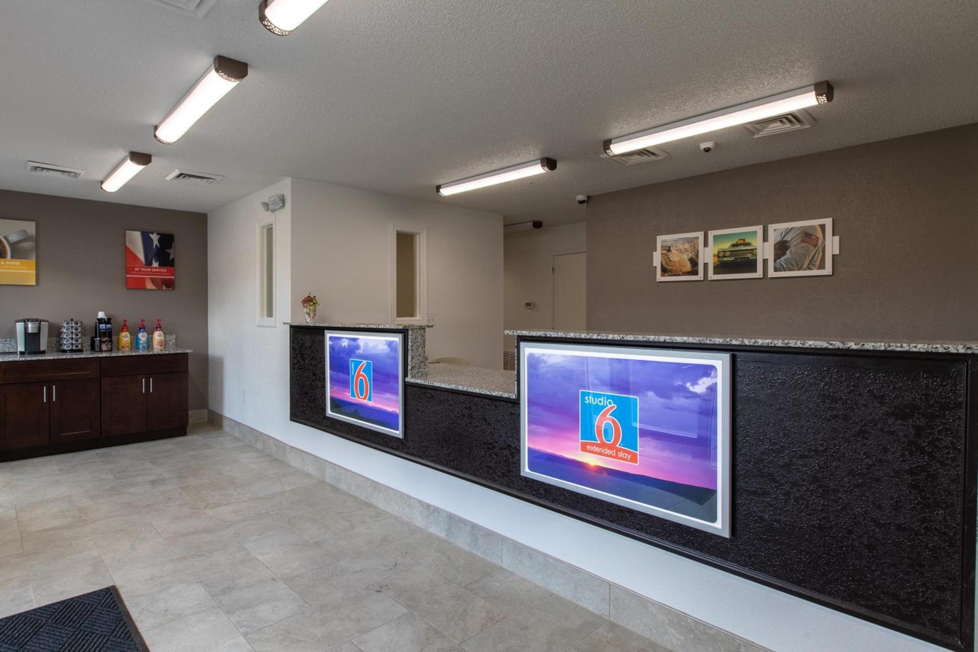 Studio 6-Greenville, SC - I-85 Near Downtown photo 18