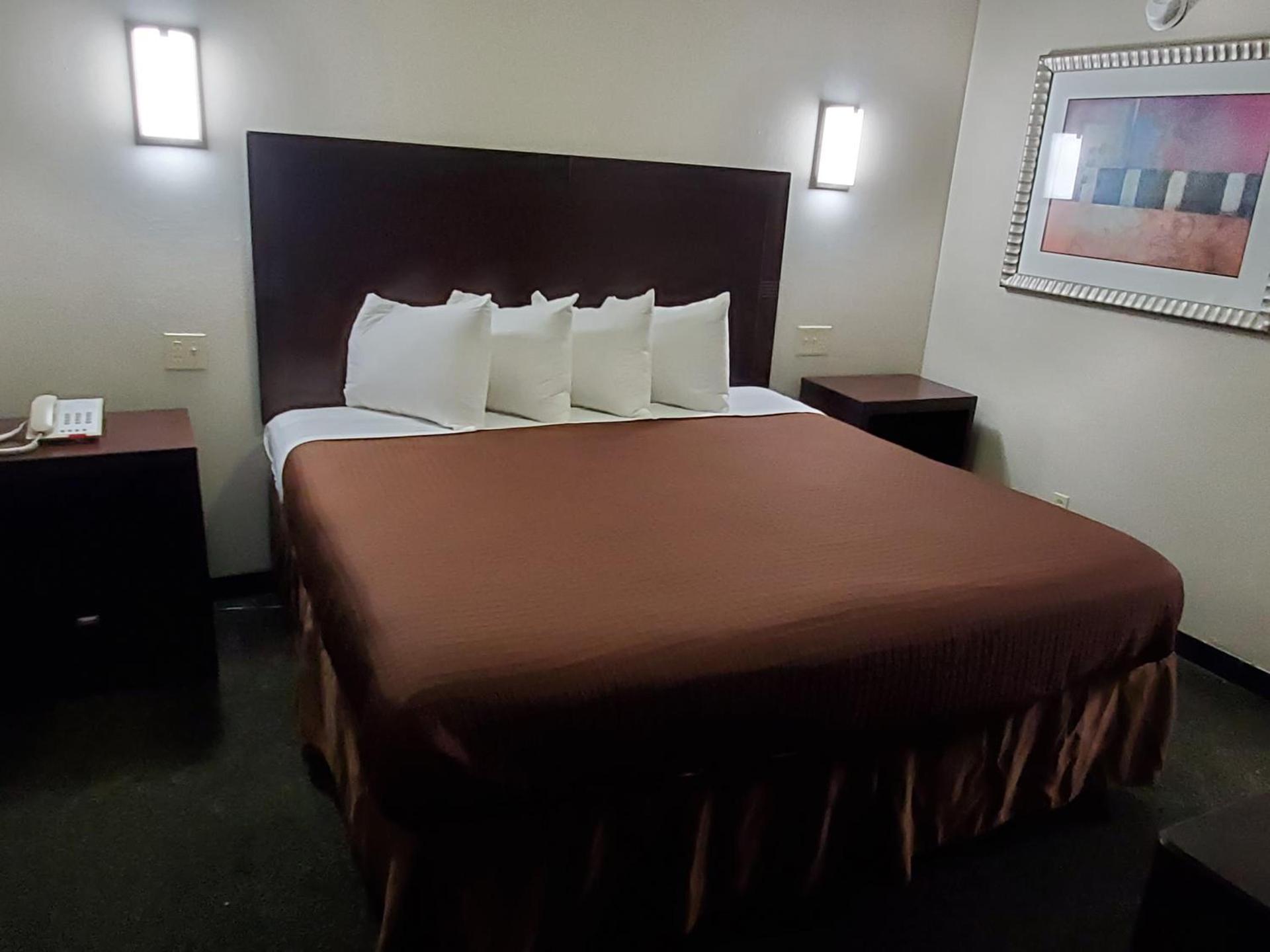 Executive Inn photo 23
