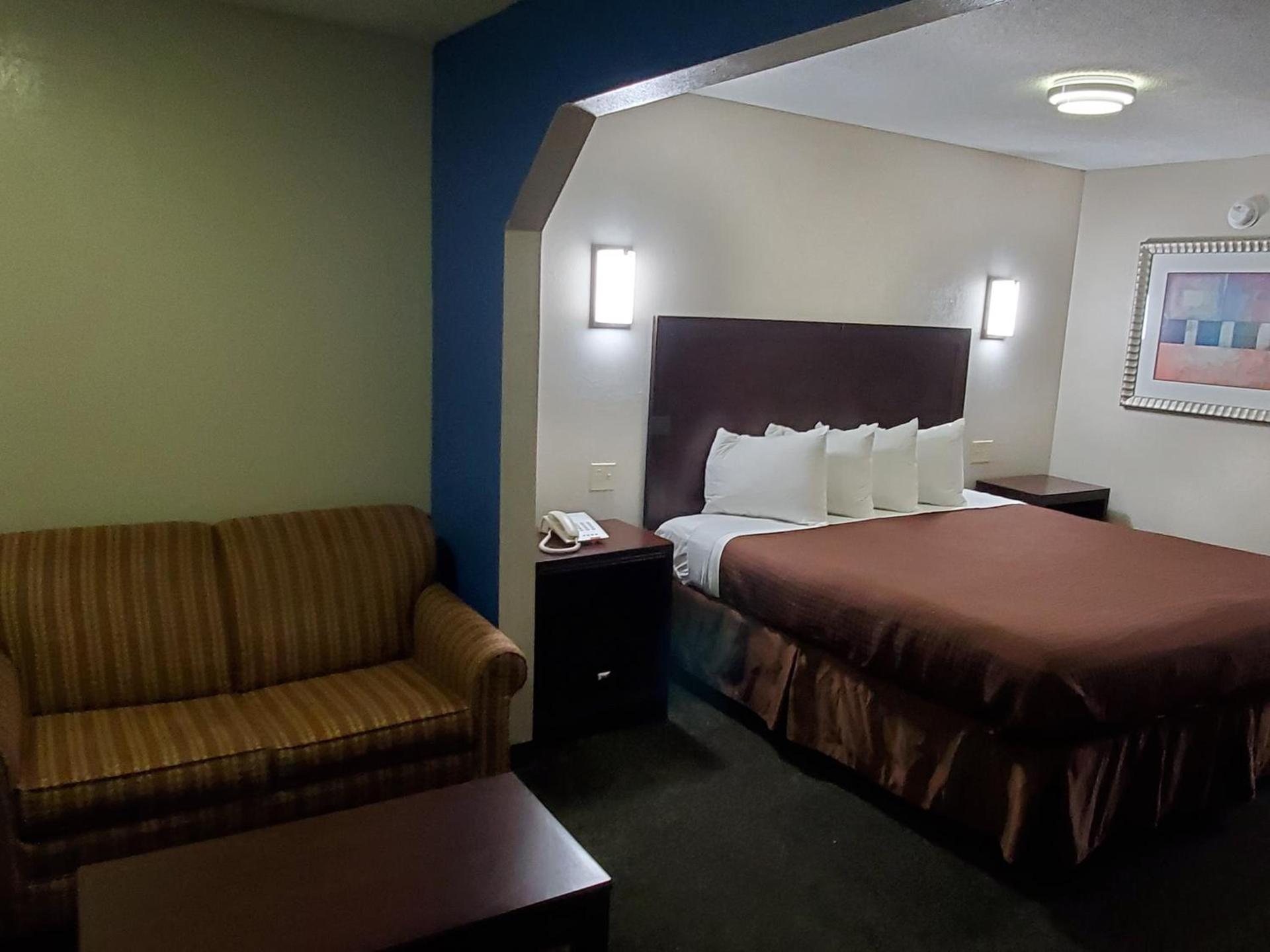 Executive Inn photo 25