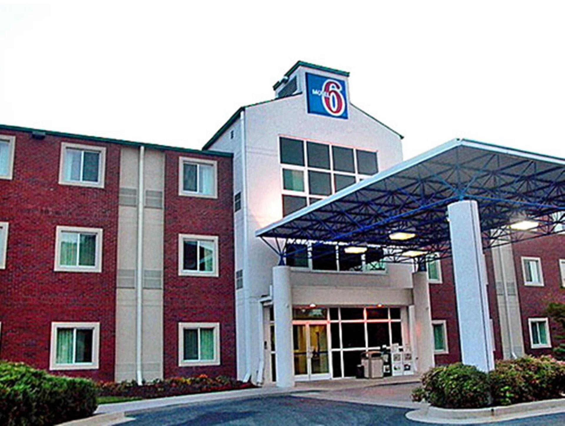 Motel 6-Newport, TN photo 30