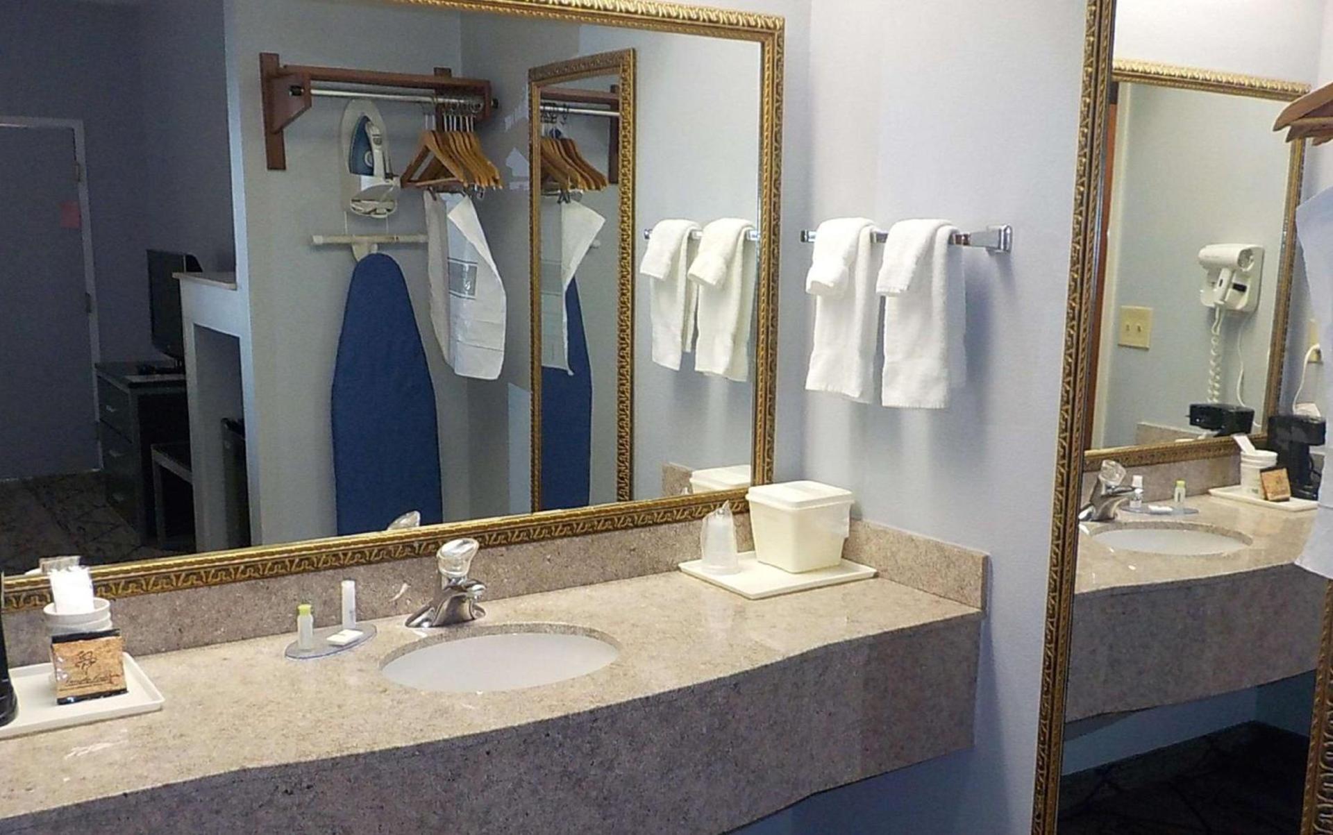 SureStay Plus Hotel by Best Western Warner Robins AFB photo 26