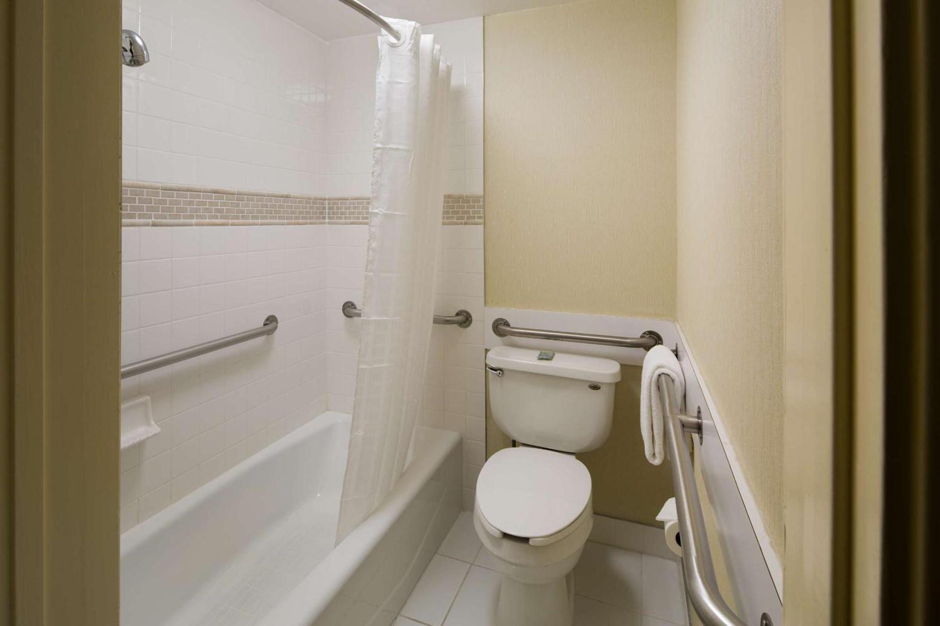 Best Western Seven Seas photo 13
