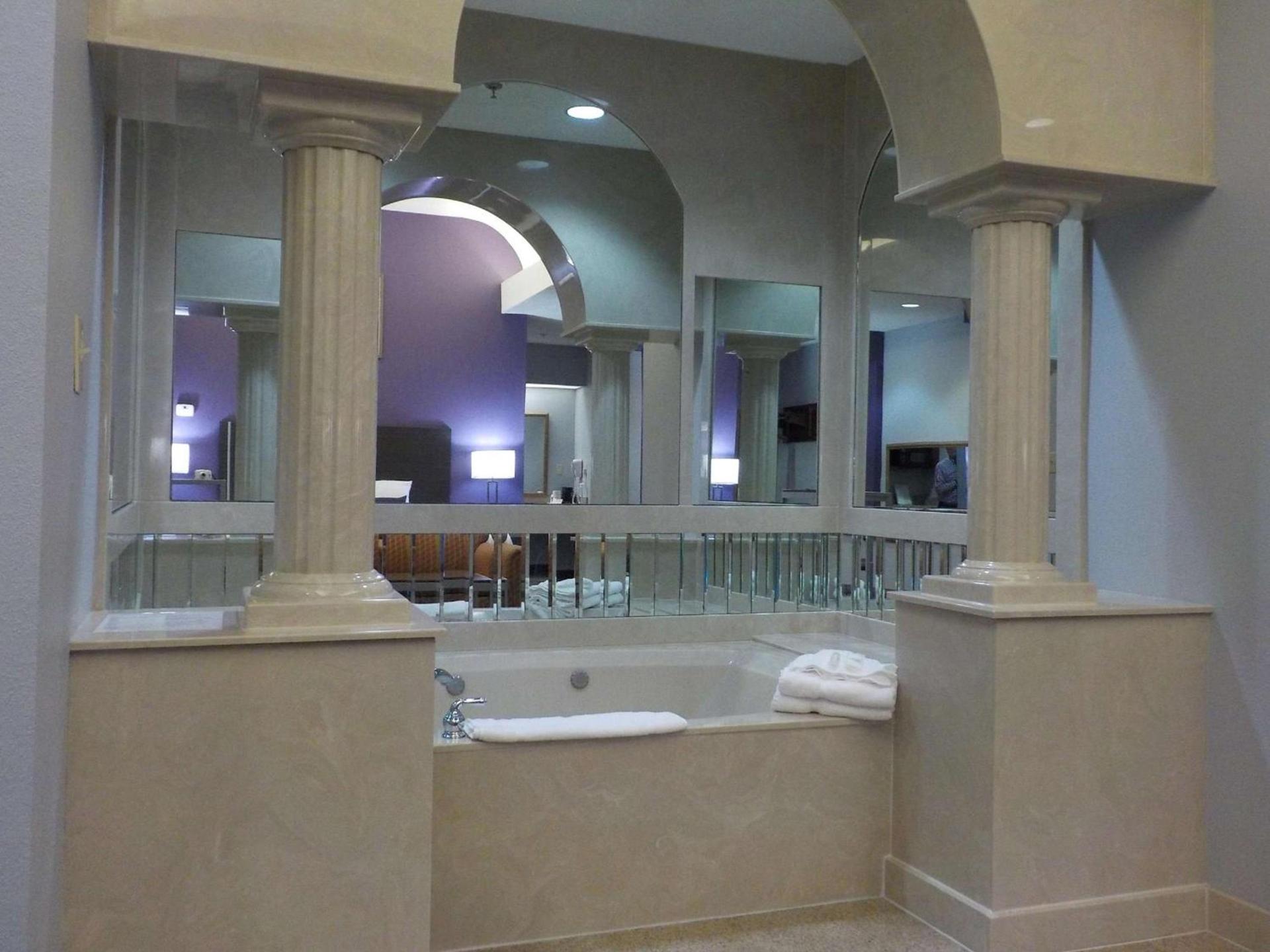 SureStay Plus Hotel by Best Western Warner Robins AFB photo 20