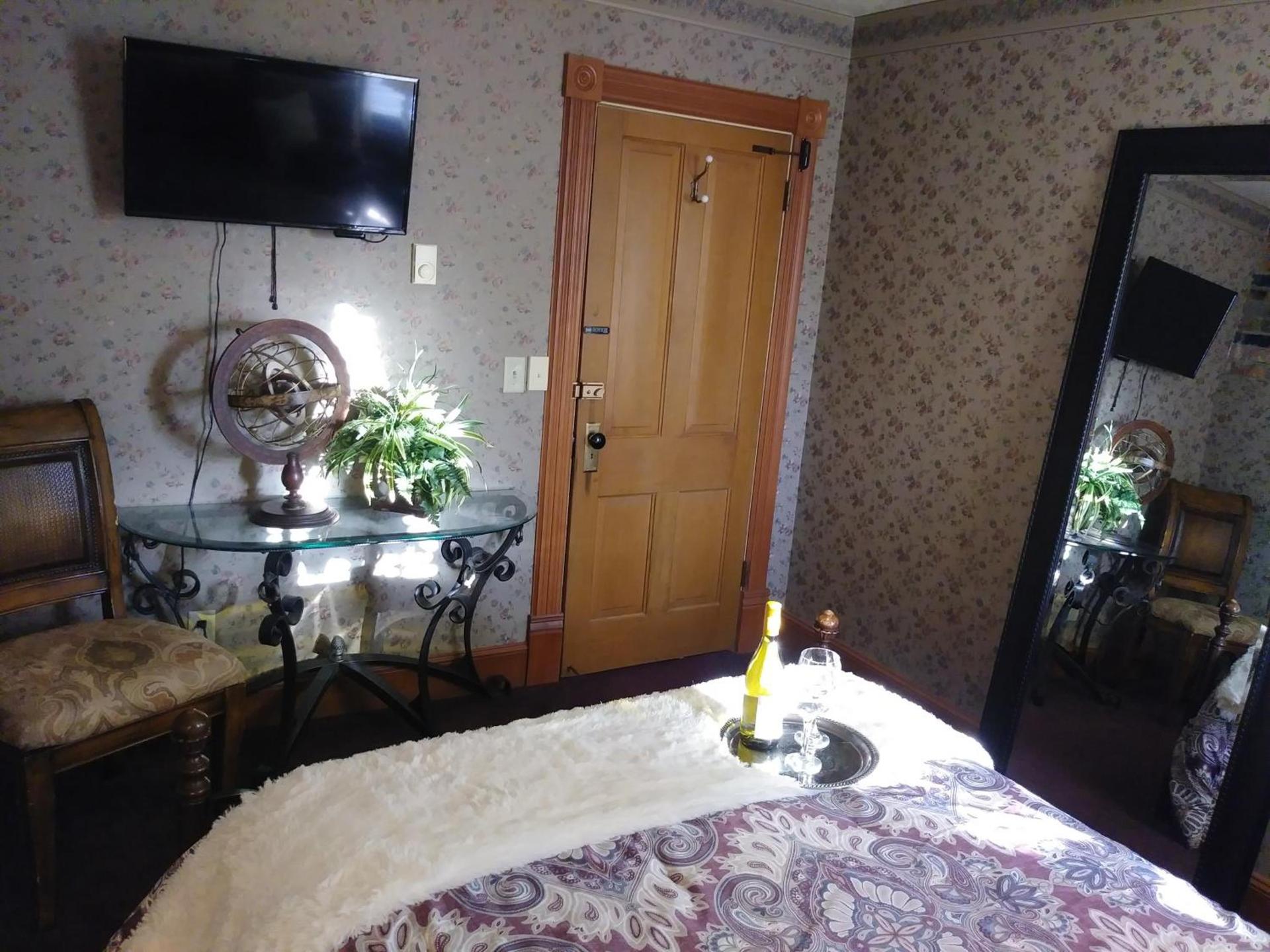 The Thayer photo 26