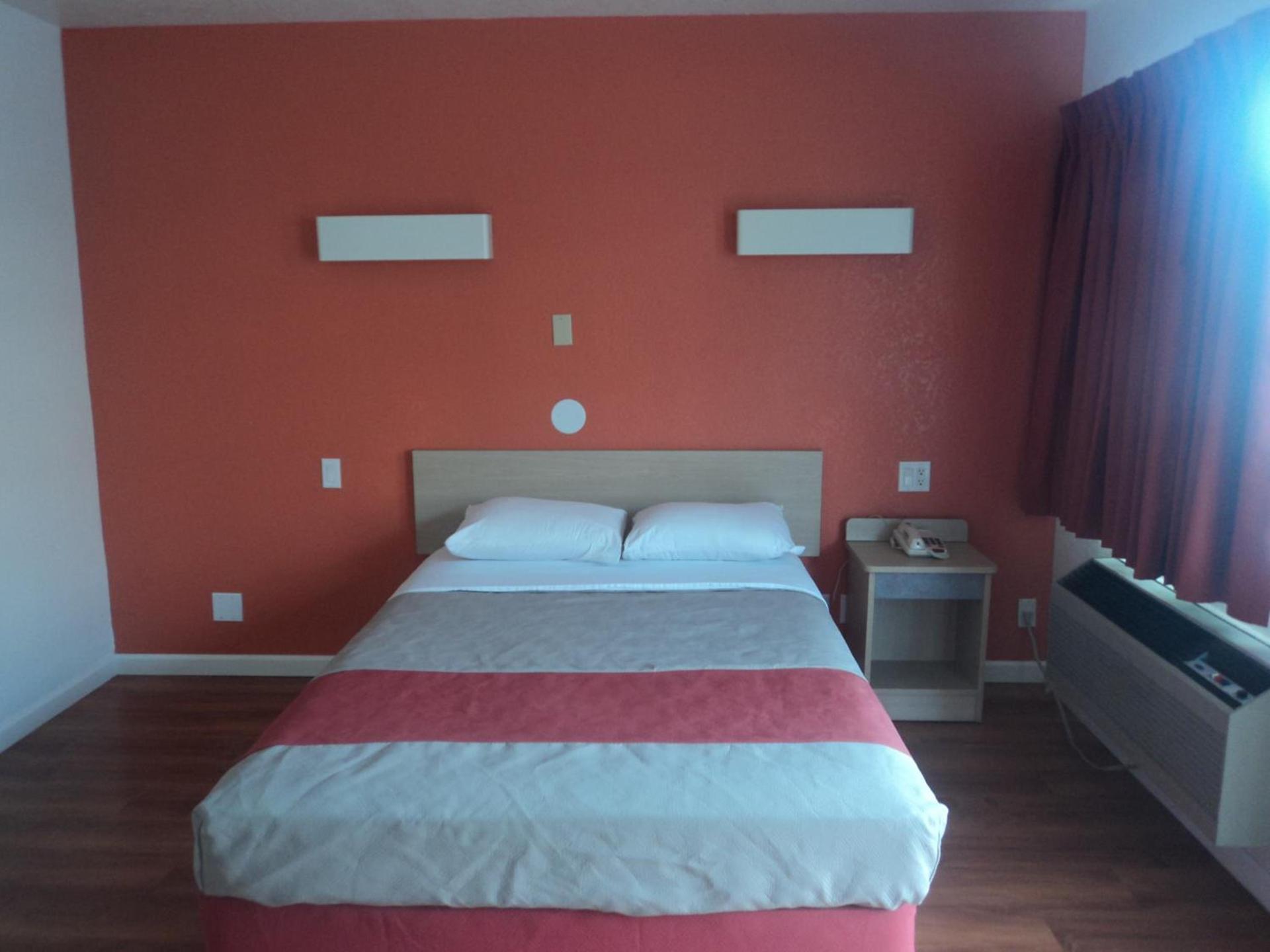 Motel 6 Albuquerque Northeast photo 45