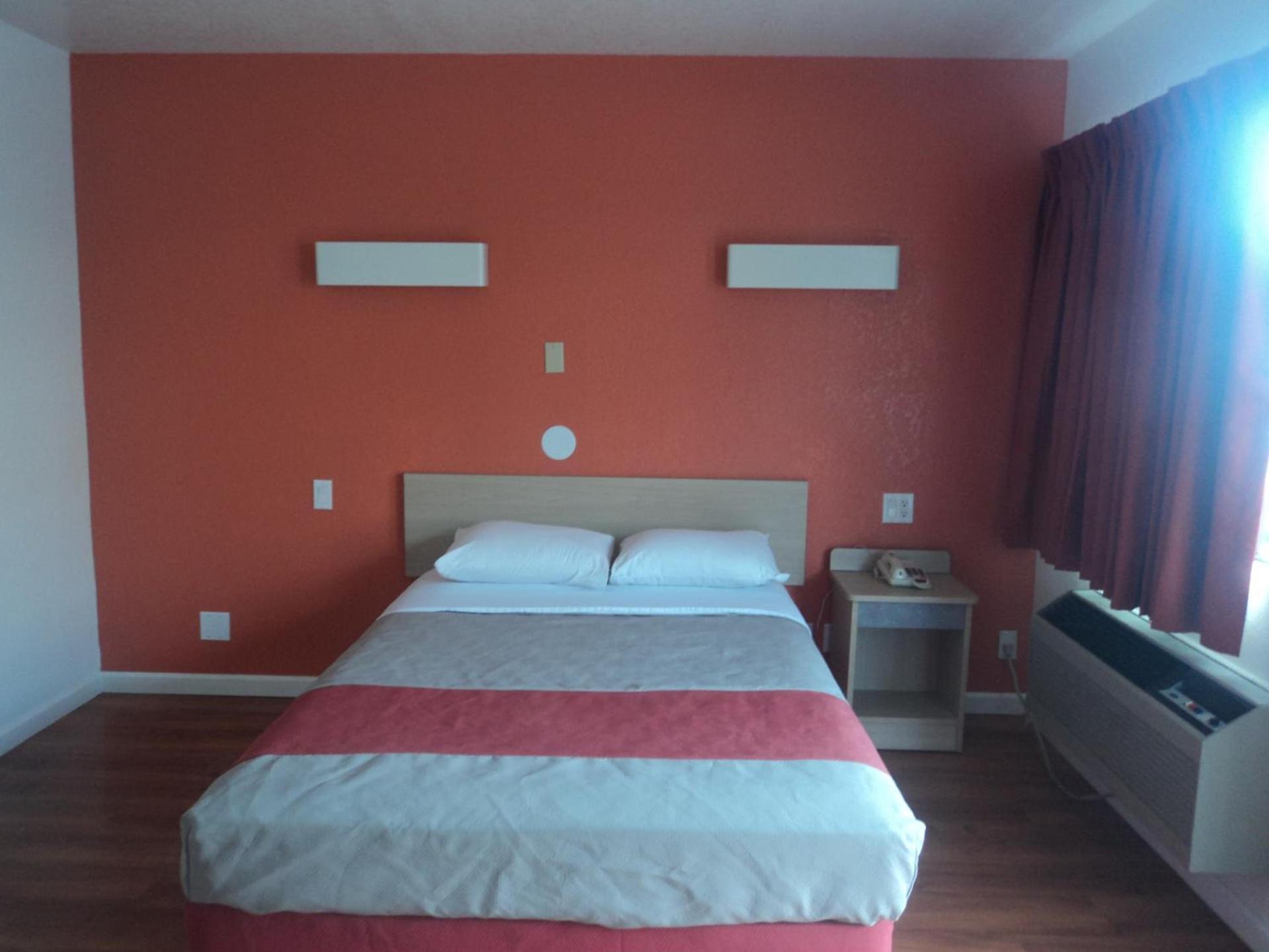 Motel 6 Albuquerque Northeast photo 46