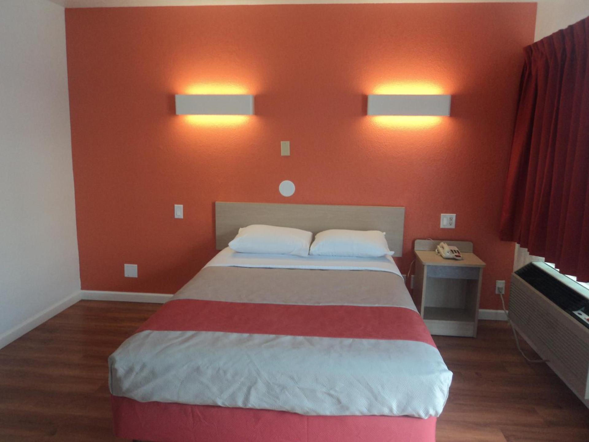 Motel 6 Albuquerque Northeast photo 47