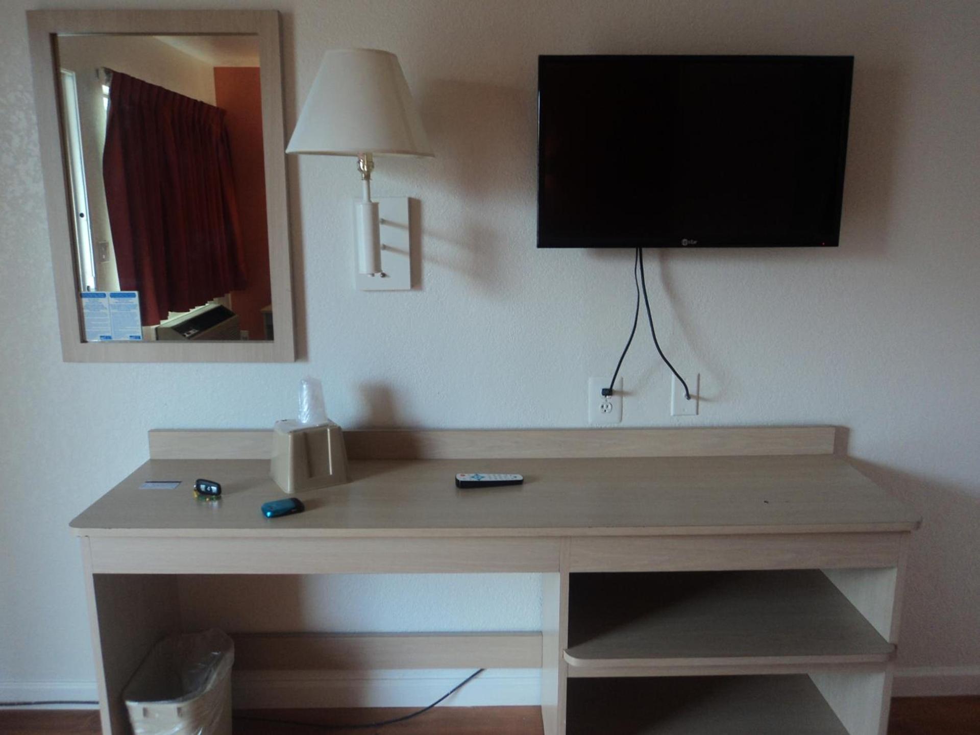 Motel 6 Albuquerque Northeast photo 32