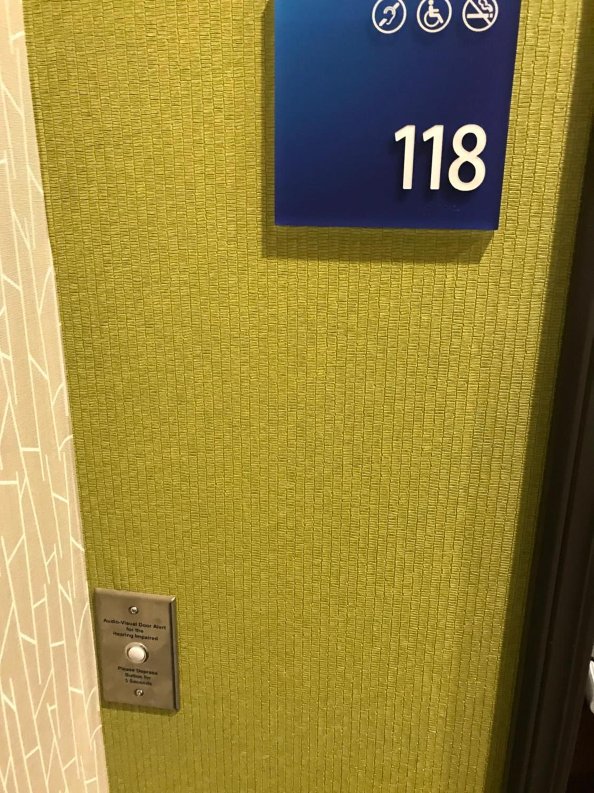 Holiday Inn Express & Suites - Pittsburgh - Monroeville by IHG photo 13