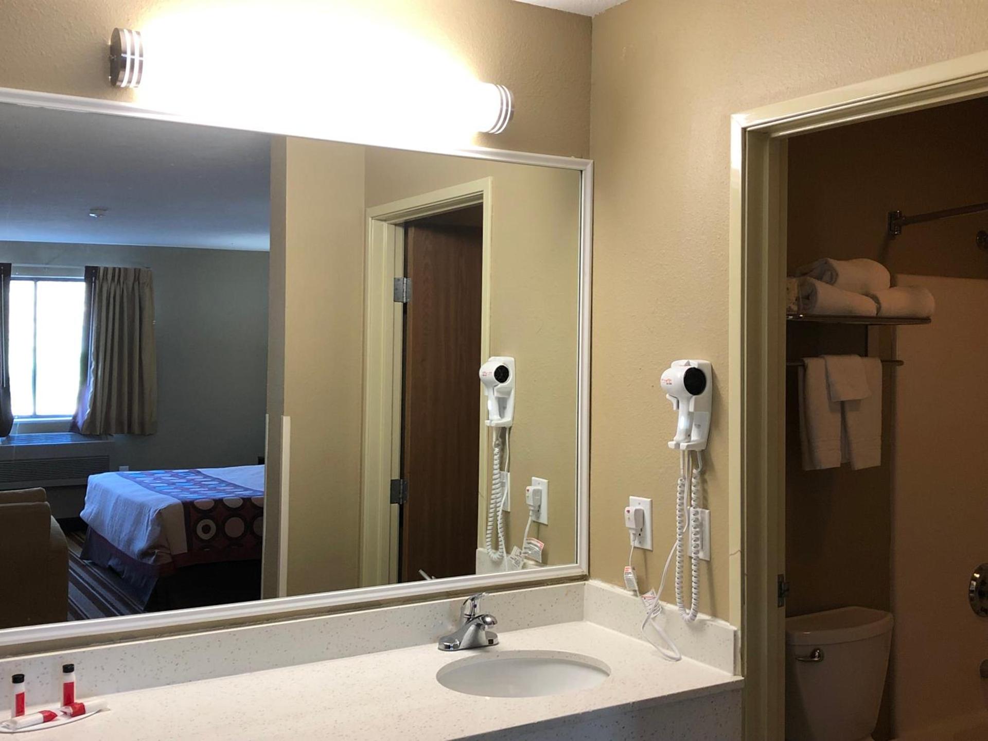 Super 8 by Wyndham S Jordan/Sandy/Slc Area photo 26