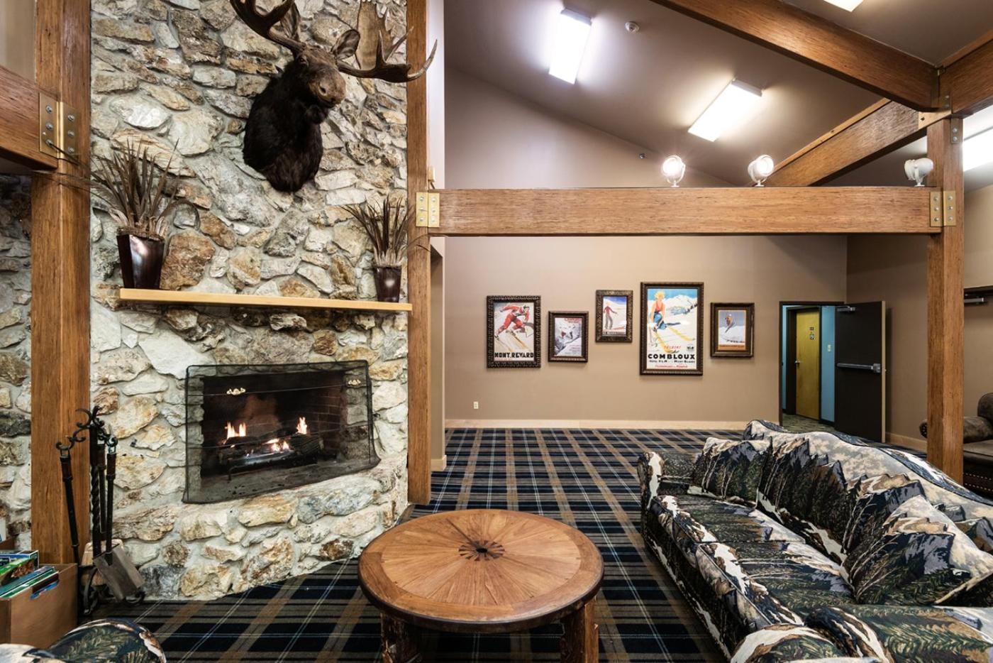 Snow Cap Inn photo 10