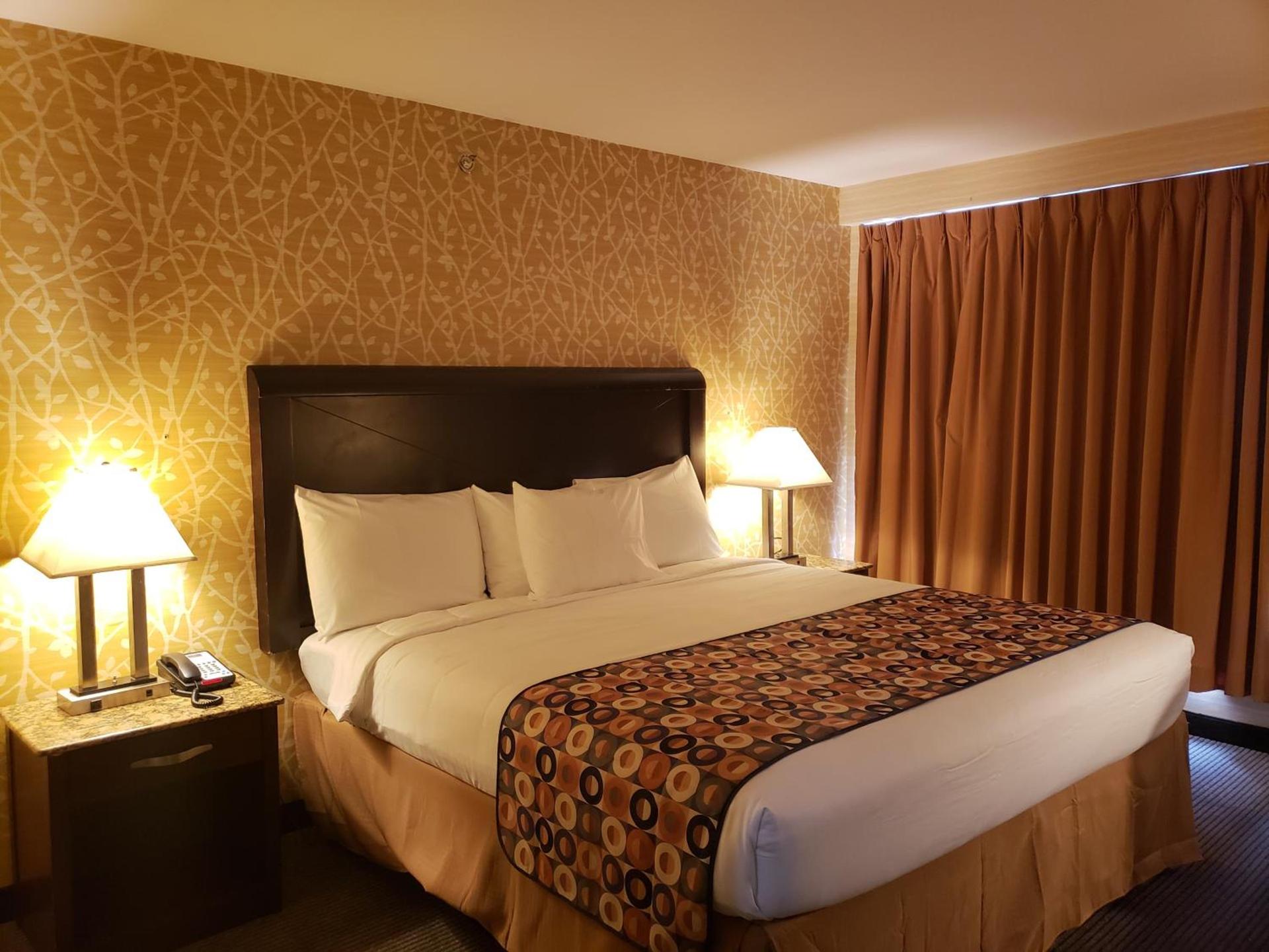 Elmhurst Hotel photo 28