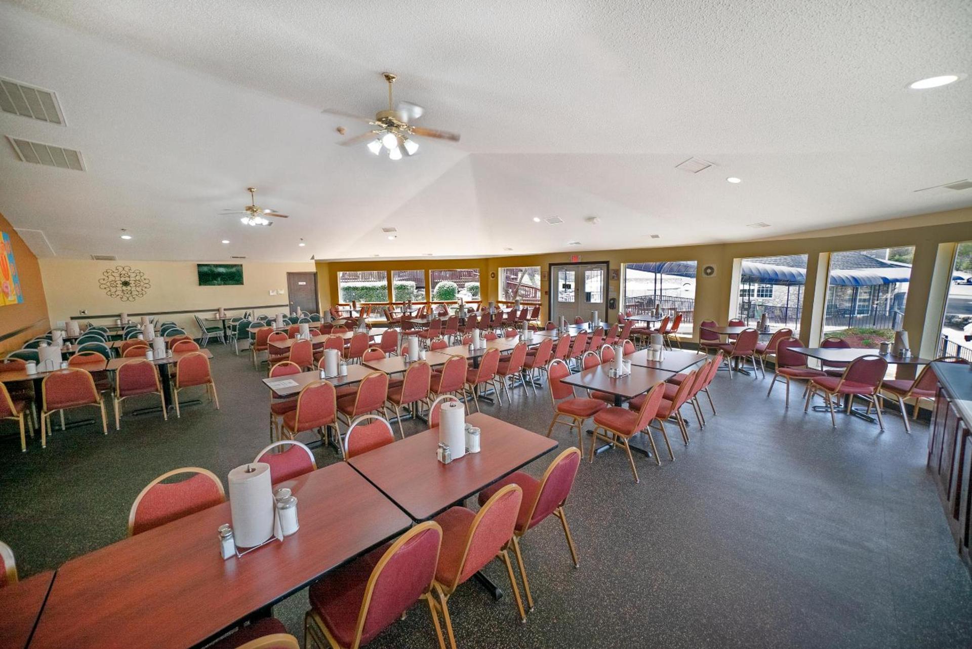 The Stone Castle Hotel & Conference Center photo 26